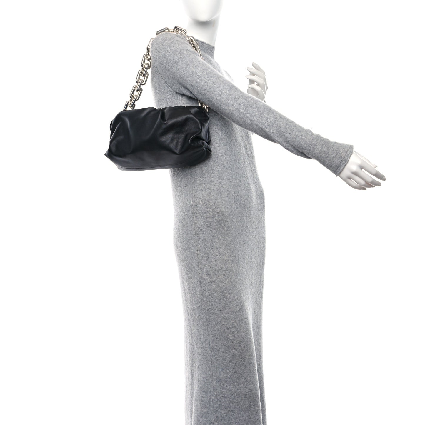 Calfskin The Pouch Chain Black