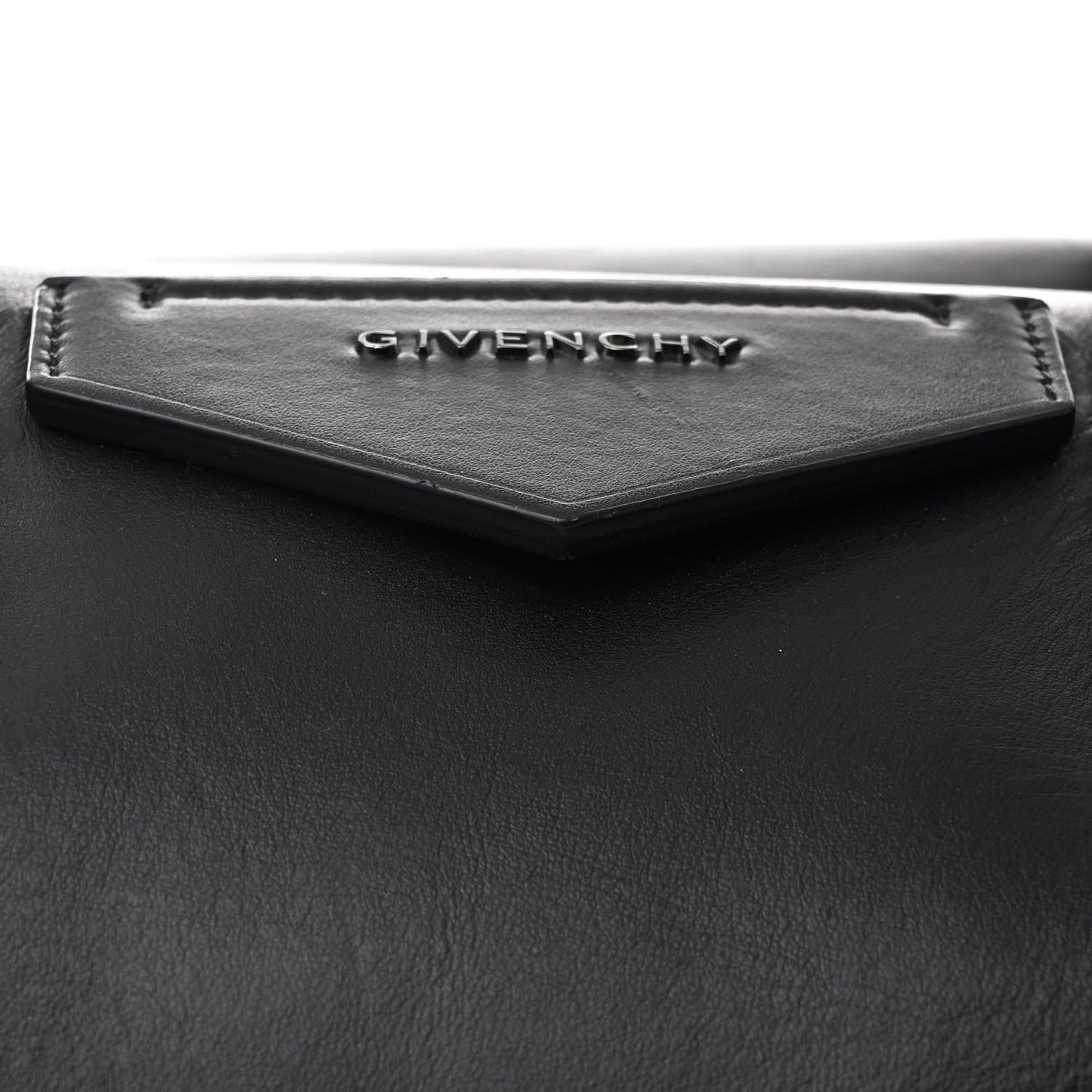 Smooth Calfskin Large Soft Antigona Black