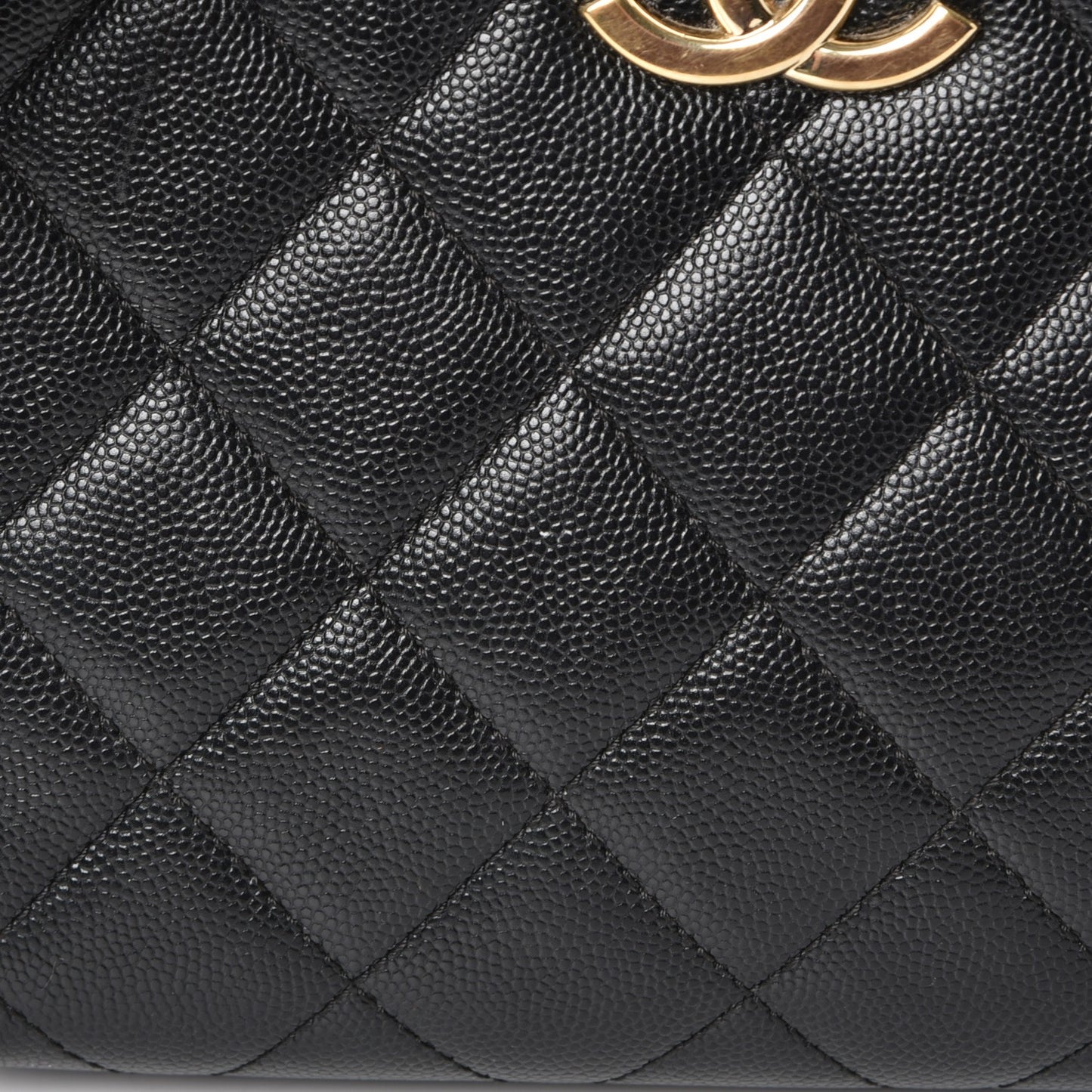 Caviar Quilted Business Affinity Camera Case Black