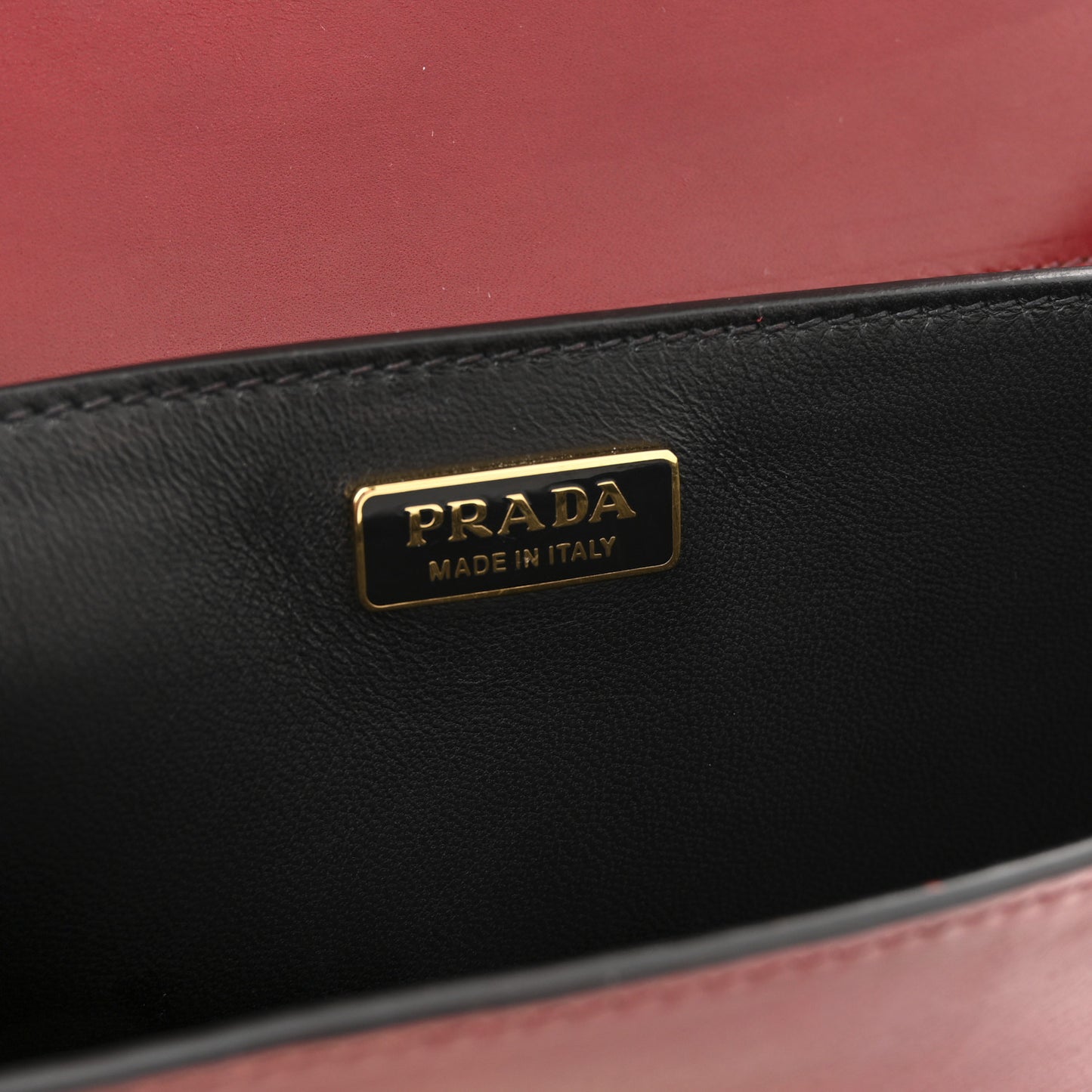 Antic Soft Padlock Shoulder Bag Granato