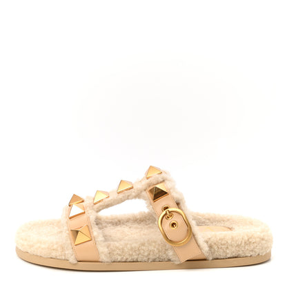 Valentino Garavani Shearling Roman Stud Slide Sandals 38 Sahara Beige 1 of 8