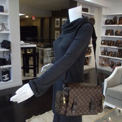 Louis Vuitton Damier Reporter Melville Bag 2 of 8