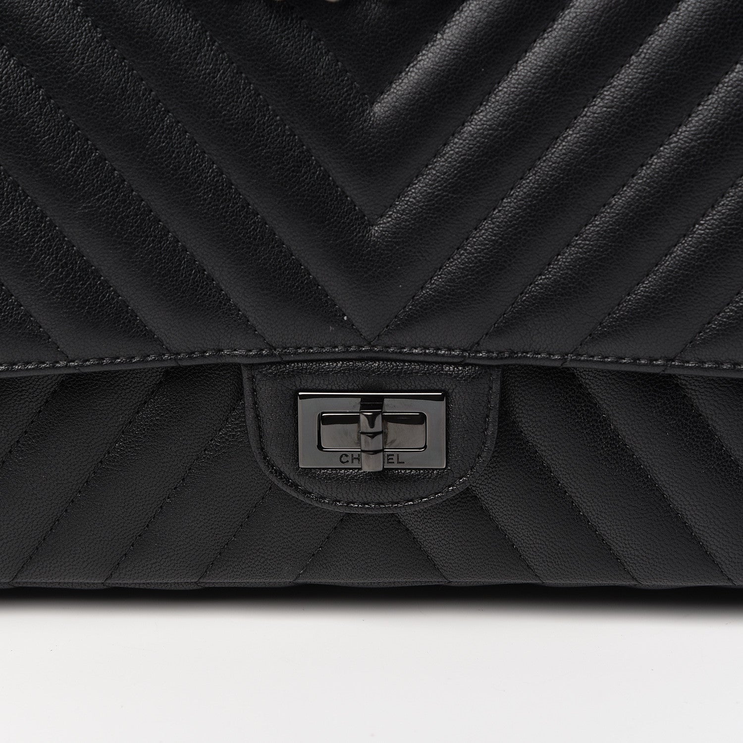 Chanel Sheepskin Chevron Quilted 2.55 Reissue 226 Flap So Black 8 of 14