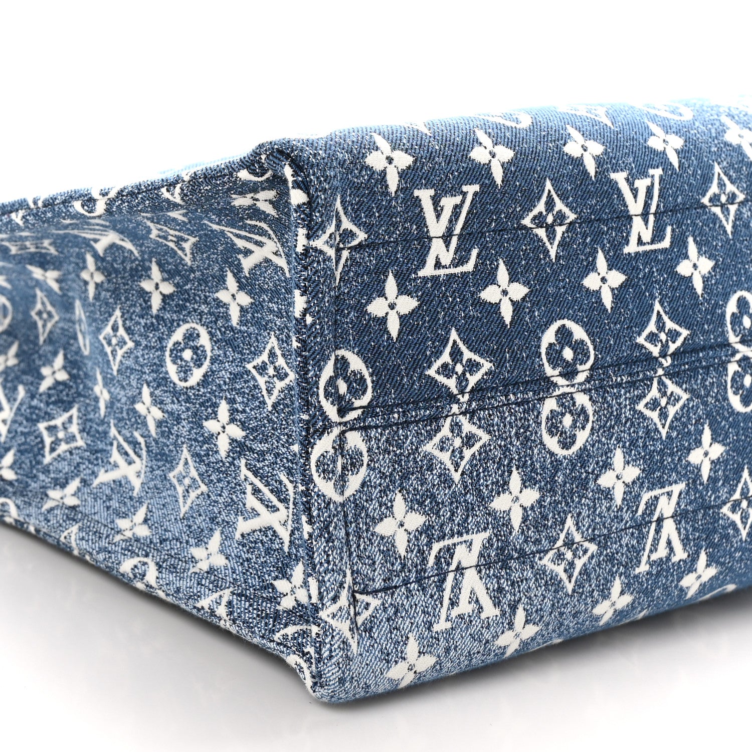 Louis Vuitton Monogram Jacquard Denim Onthego MM Bleu 8 of 9