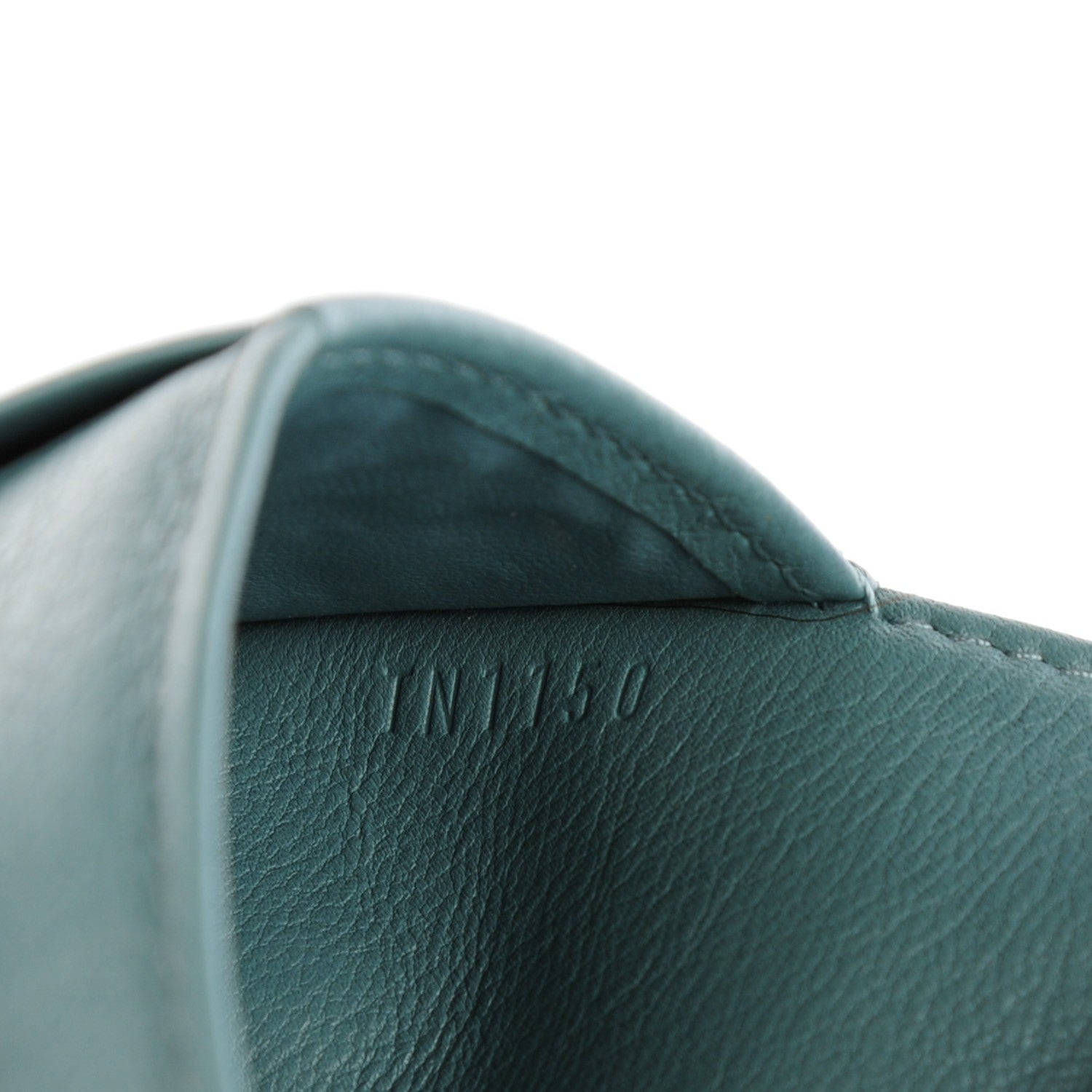 Louis Vuitton Mahina Amelia Wallet Ciel 7 of 7