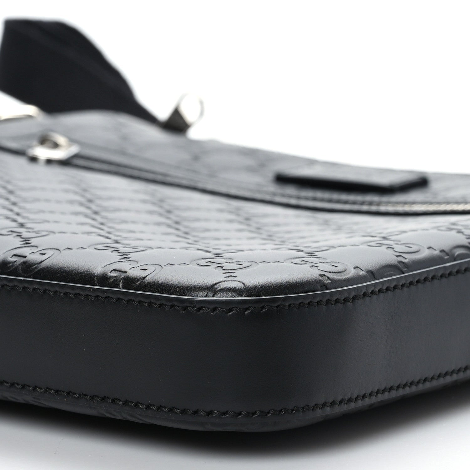 Gucci Guccissima Signature Medium Flat Messenger Bag Black 9 of 9