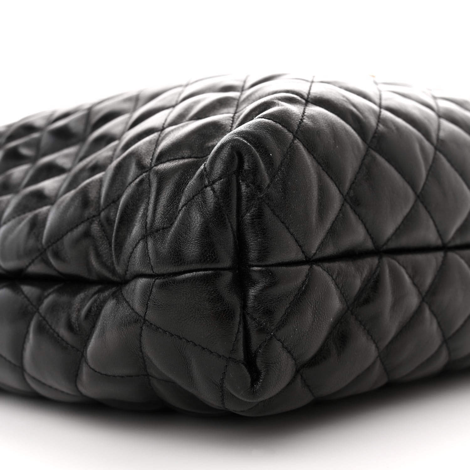 Saint Laurent Lambskin Quilted Maxi Icare Shopping Tote Black 10 of 11