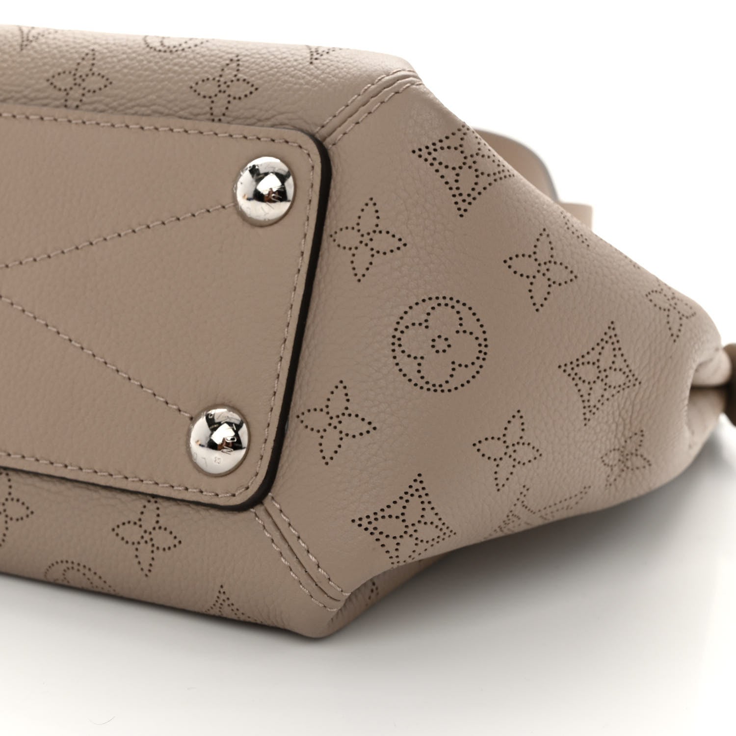 Louis Vuitton LOUIS VUITTON Mahina Babylone Chain BB Galet 10 of 10