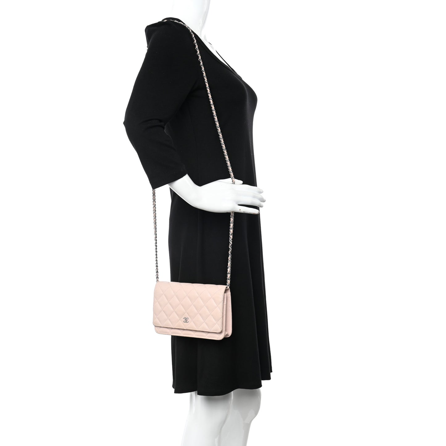 Caviar Quilted Wallet On Chain WOC Light Pink