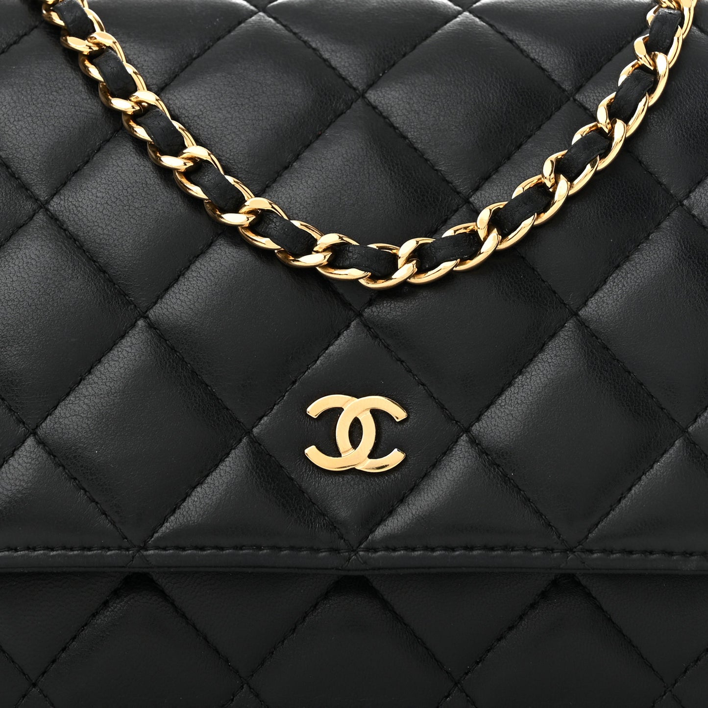 Lambskin Quilted Wallet On Chain WOC Black
