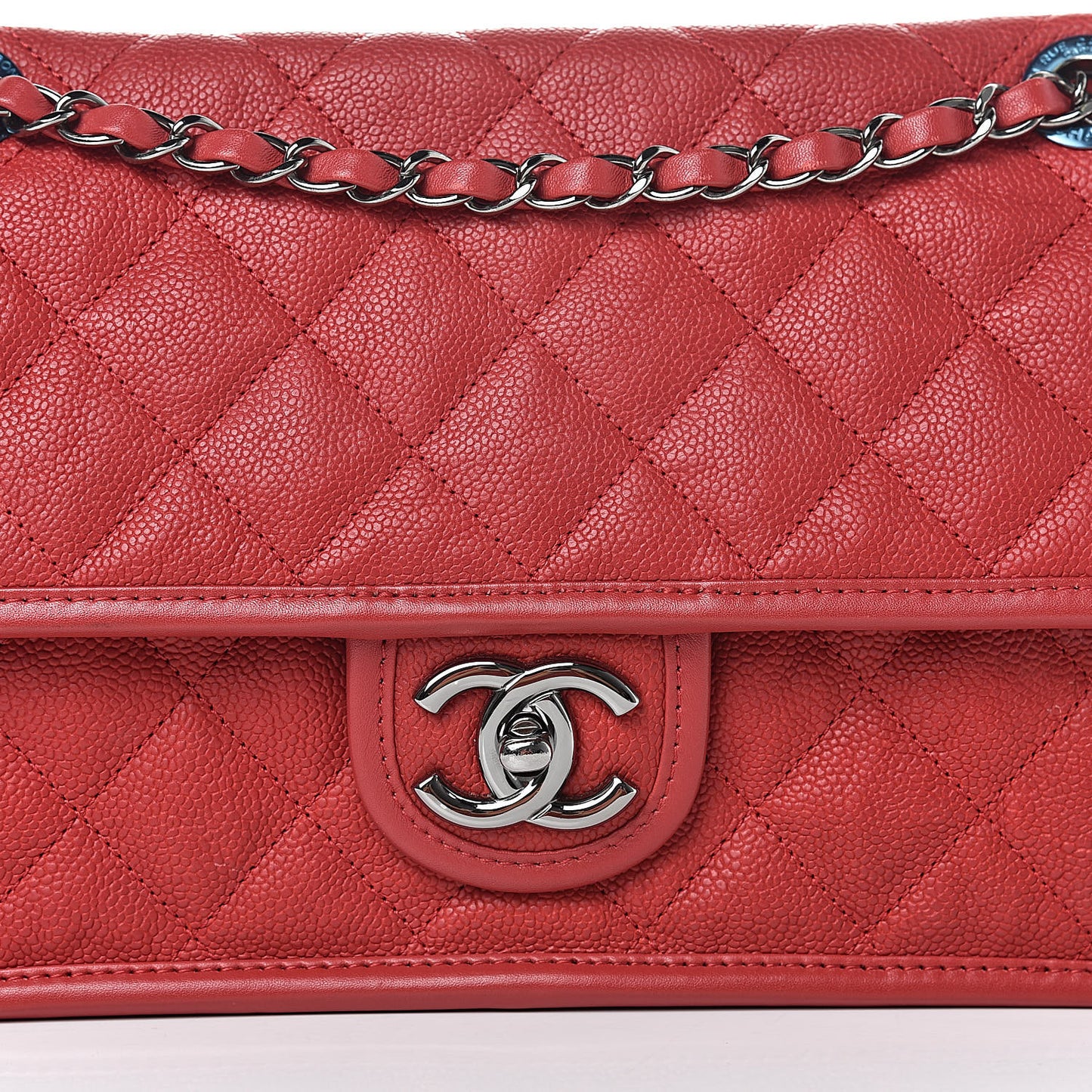 Caviar Quilted Medium French Riviera Flap Red