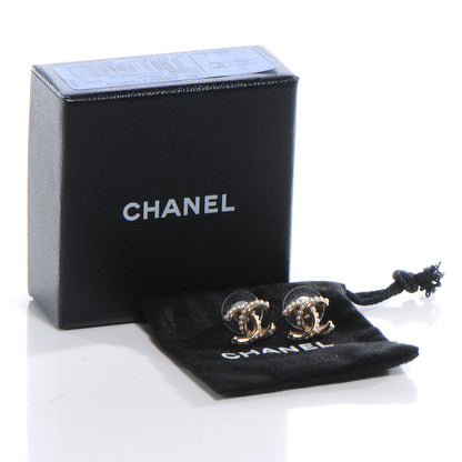 Chanel Pearl CC Logo Earrings Gold 5 of 5