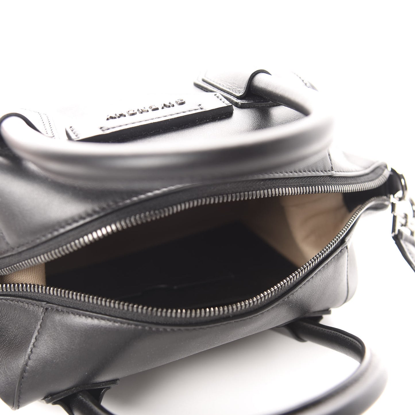 Smooth Calfskin Small Soft Antigona Black