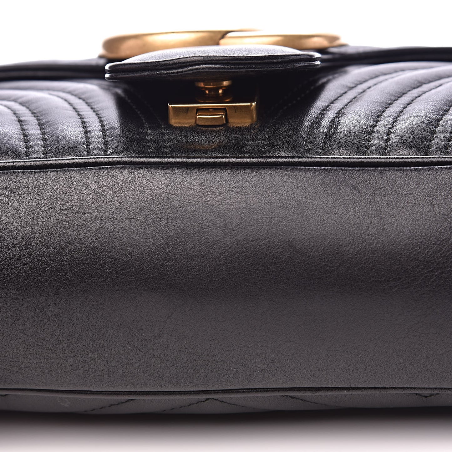 Calfskin Matelasse Medium GG Marmont Shoulder Bag Black