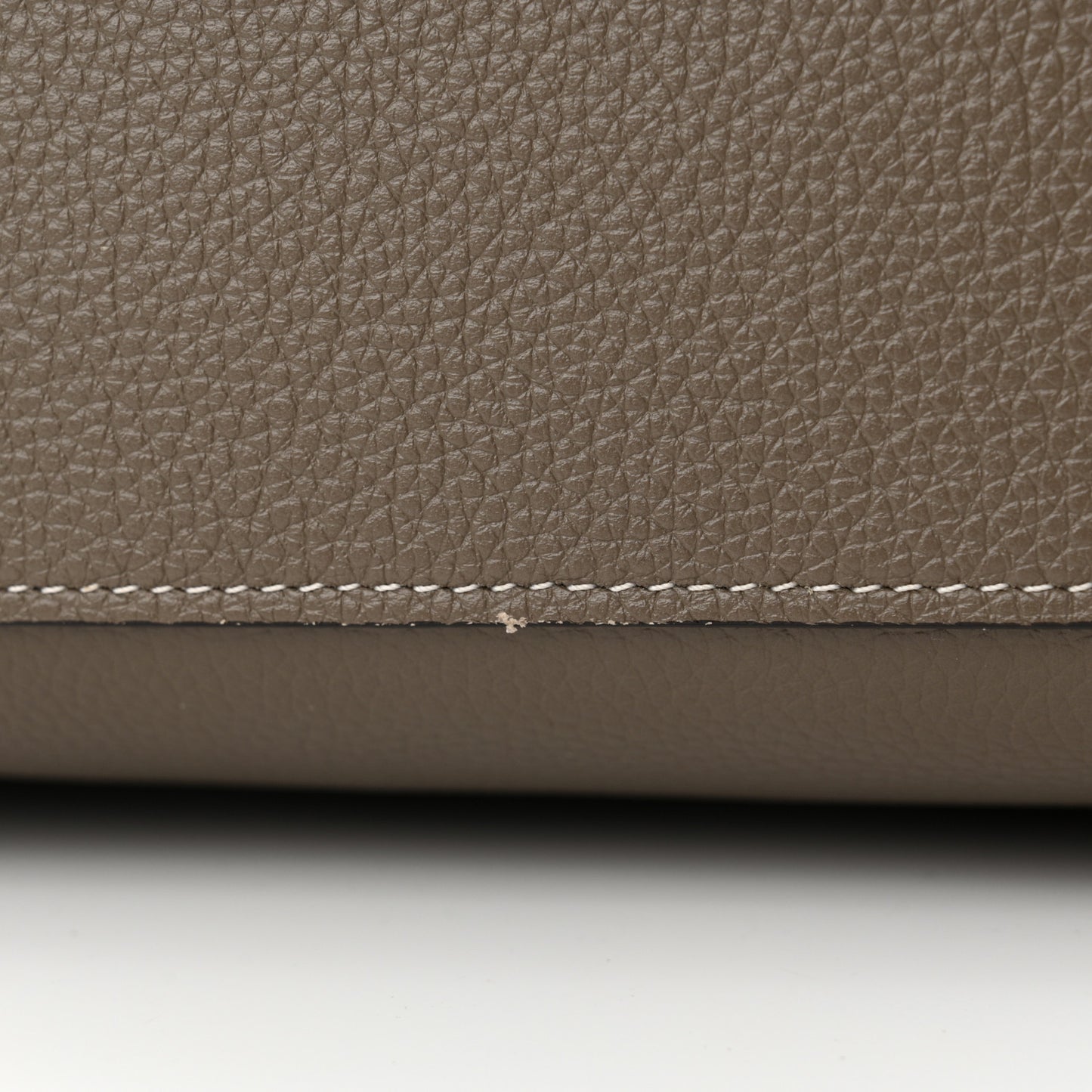 Drummed Calfskin Micro Luggage Souris