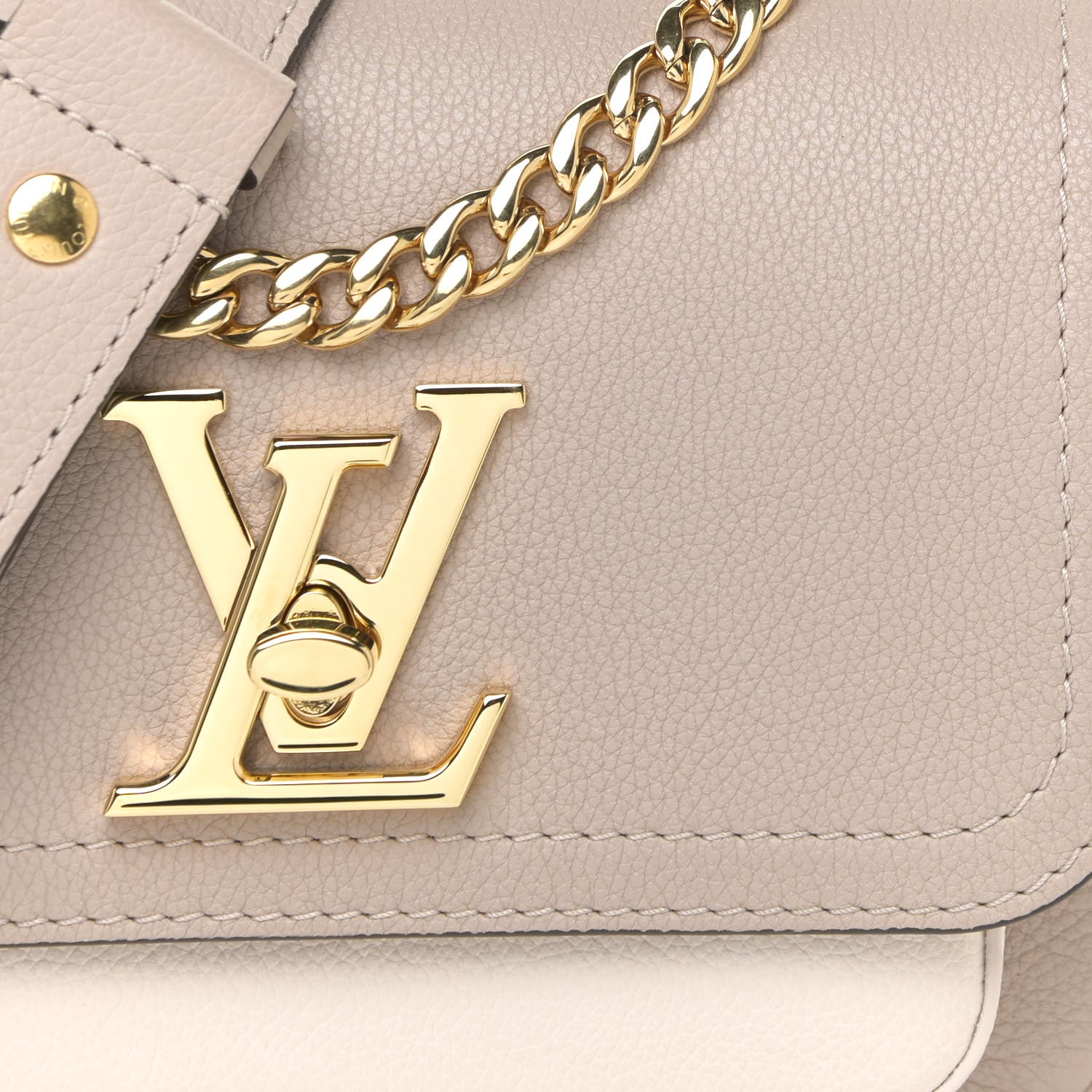 Louis Vuitton Grained Calfskin Lockme Tender Greige 7 of 11