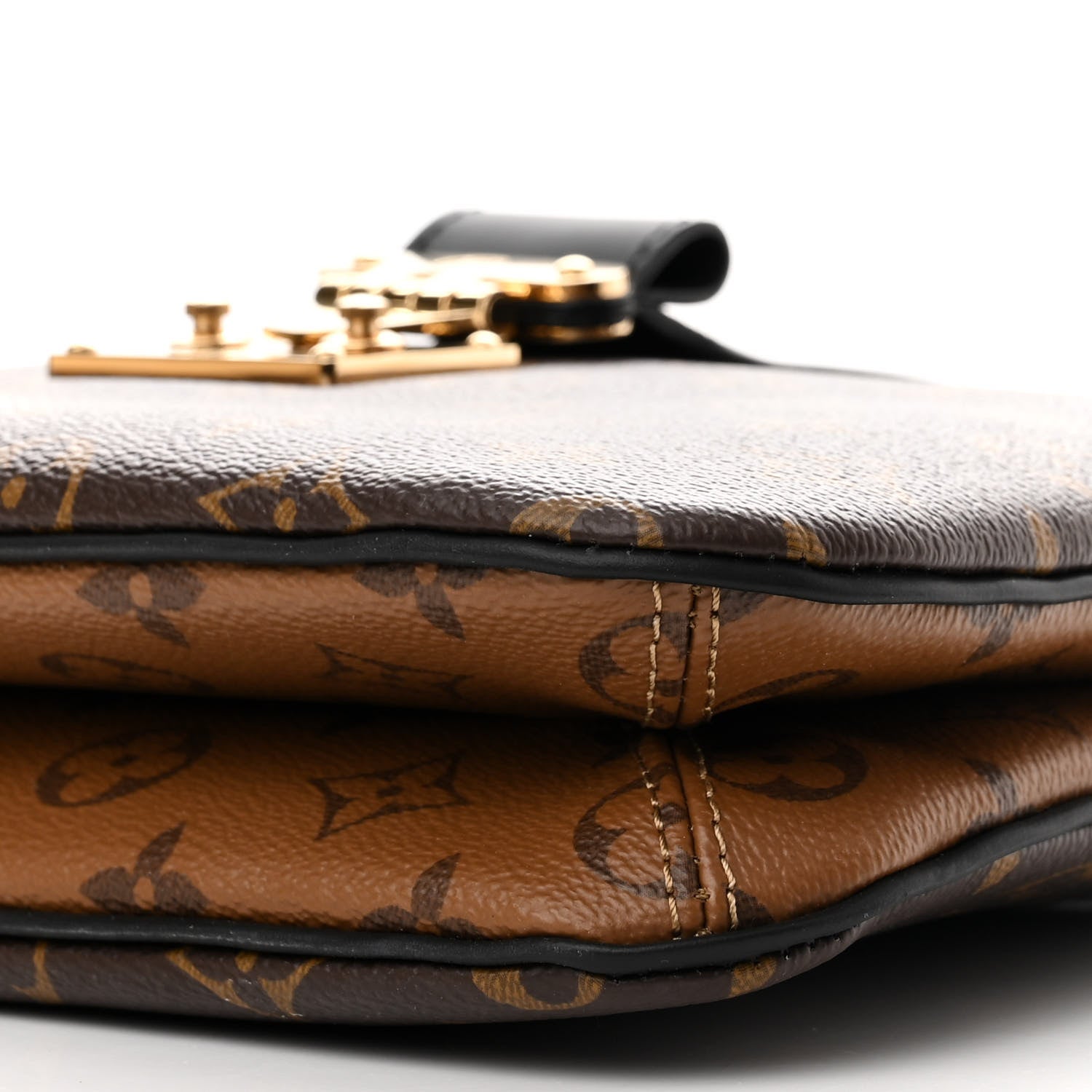Louis Vuitton Reverse Monogram Twinny 9 of 9