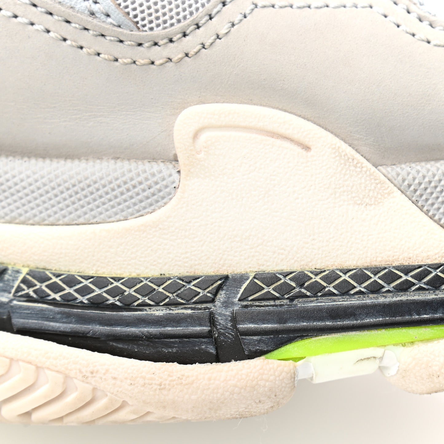 Mesh Nubuck Mens Triple S Sneakers 43 Gris Clair
