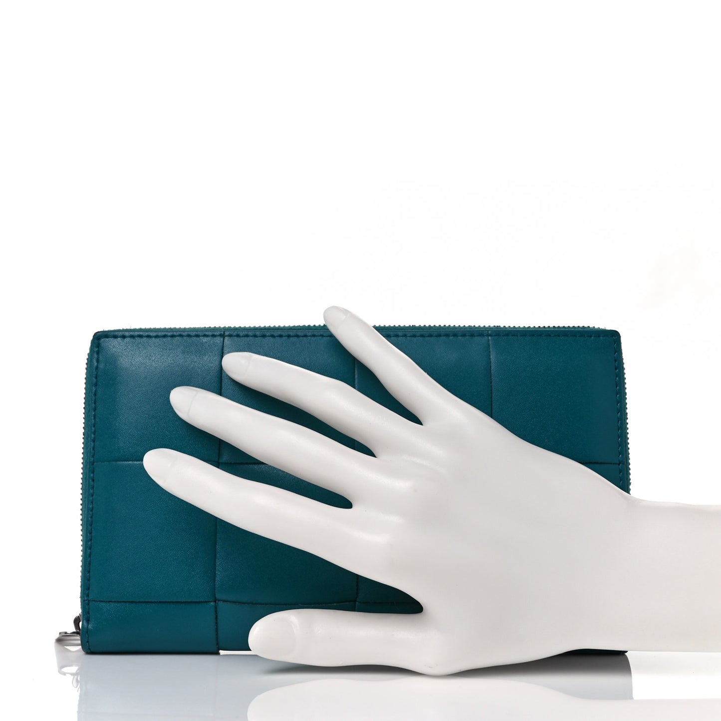 Nappa Maxi Intrecciato Zip Wallet Blaster