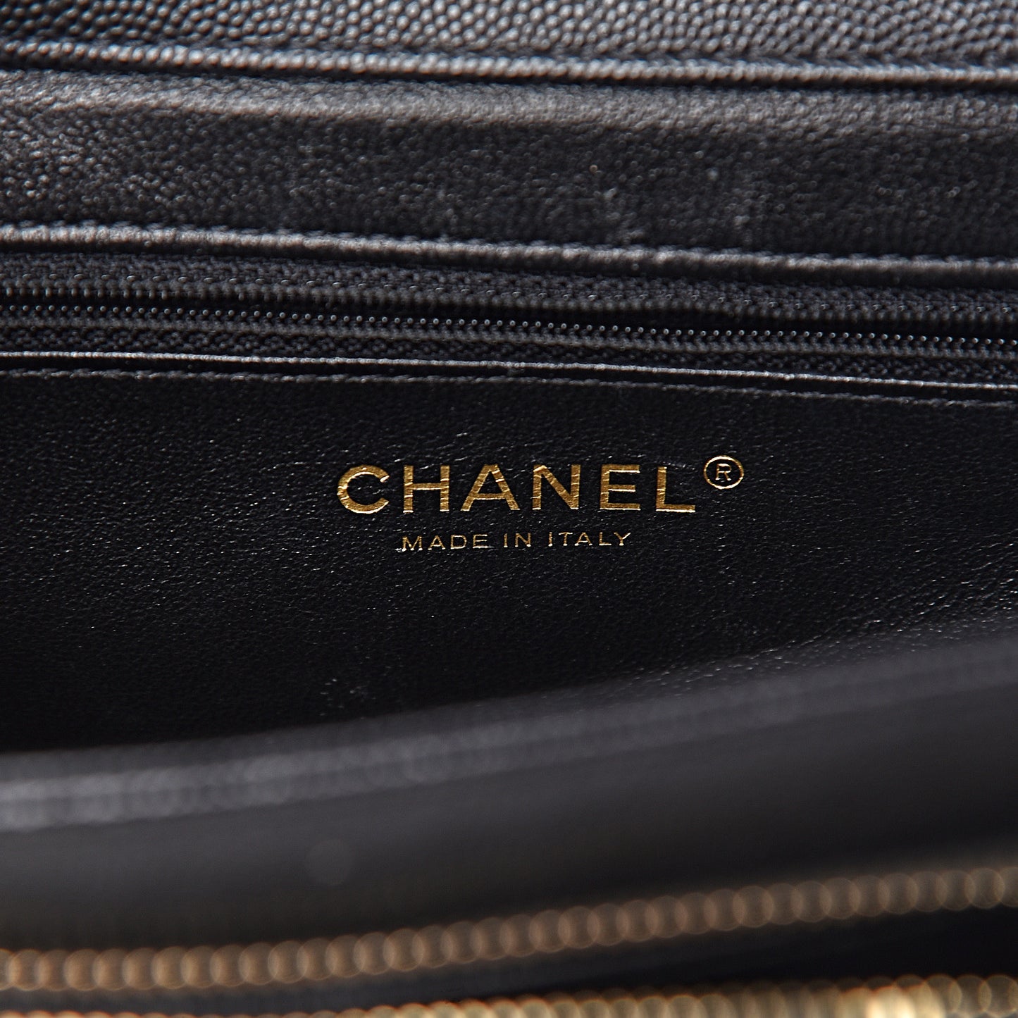 Caviar Quilted Medium Business Affinity Flap Black