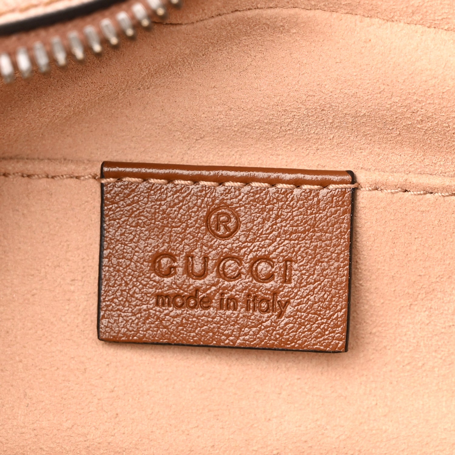 Gucci Glazed Calfskin Matelasse Diagonal Small GG Marmont Chain Shoulder Bag Cuir 6 of 13