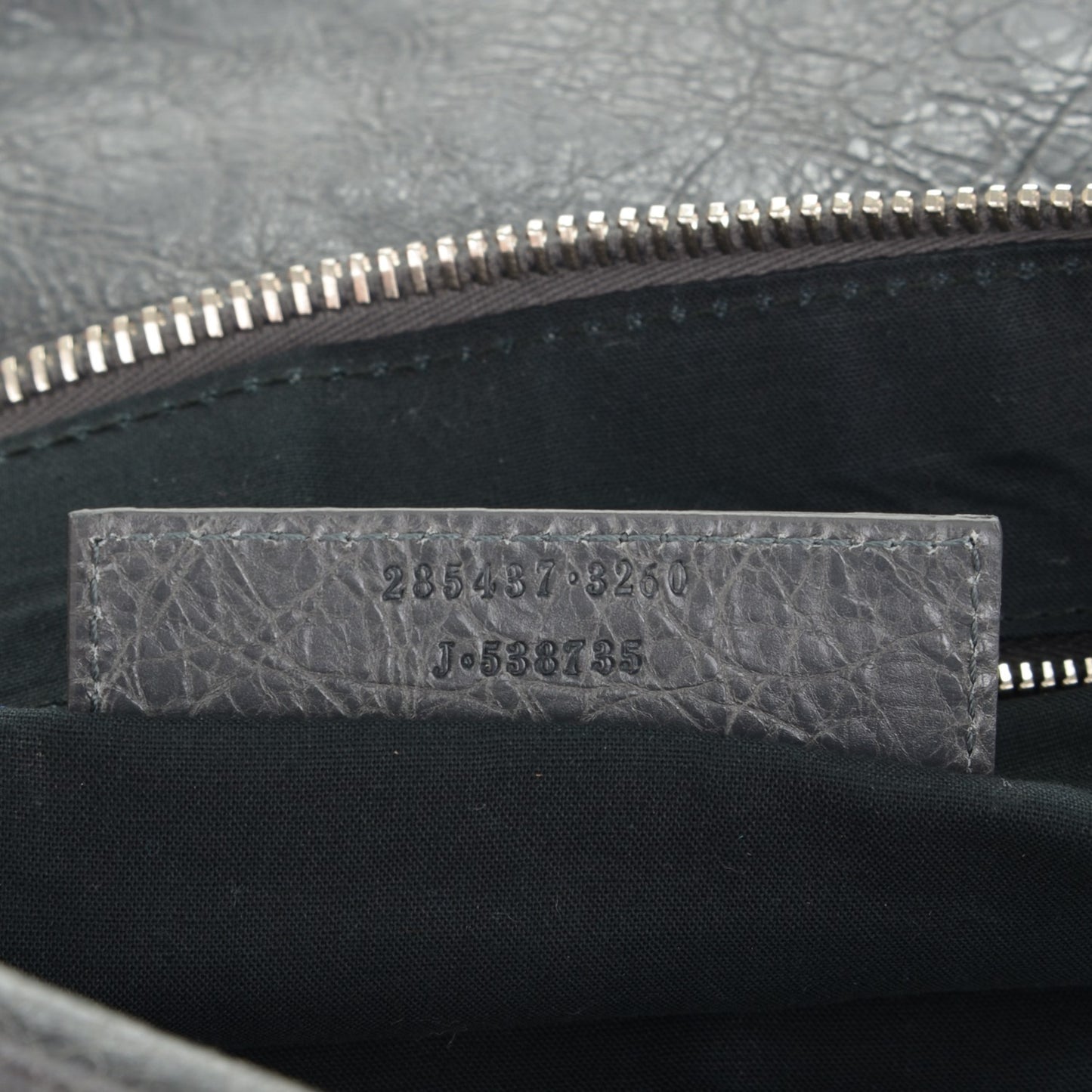 Agneau Giant 12 Silver Hardware Day Hobo Gris Tarmac