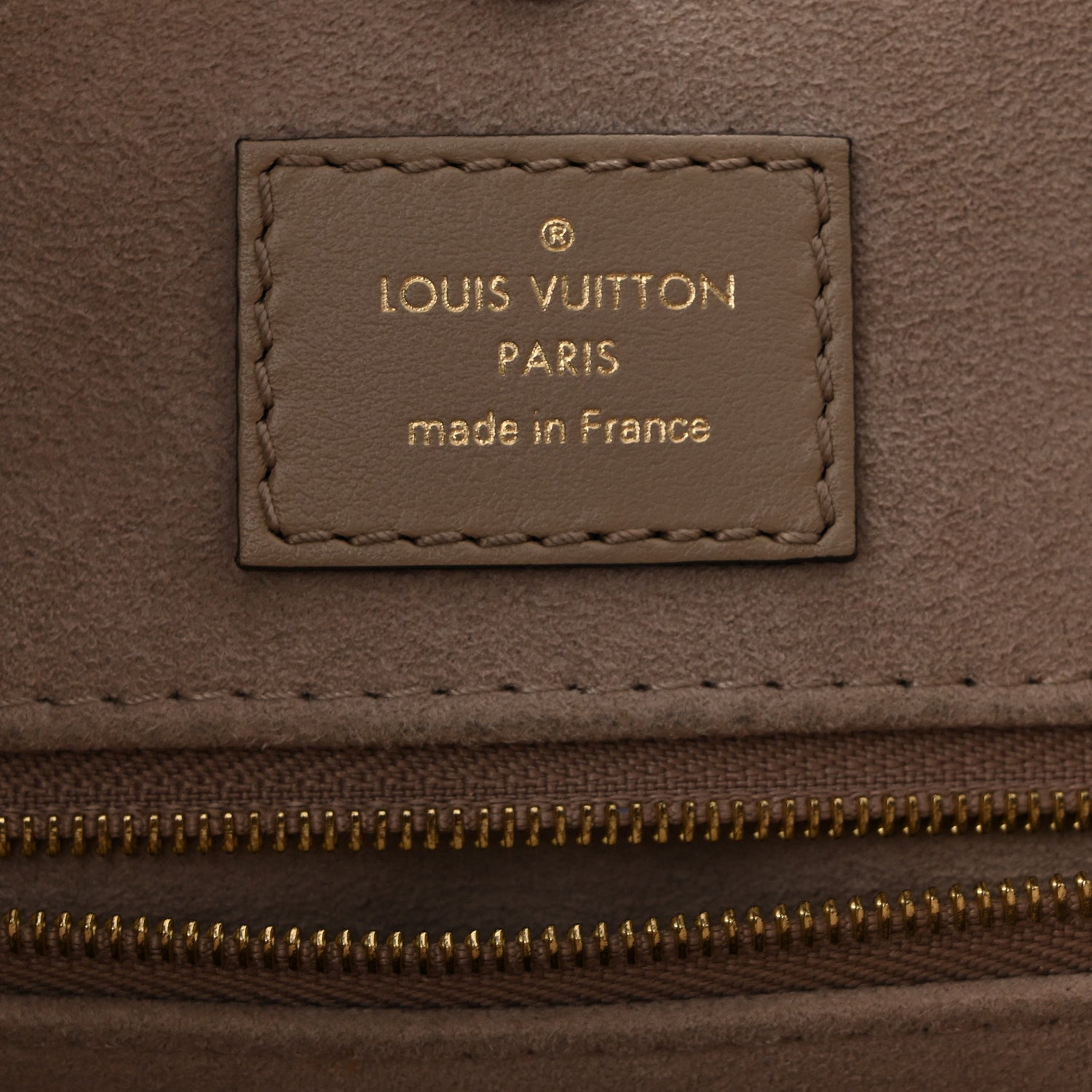 Louis Vuitton Empreinte Monogram Giant Onthego MM Tourterelle Creme 6 of 13