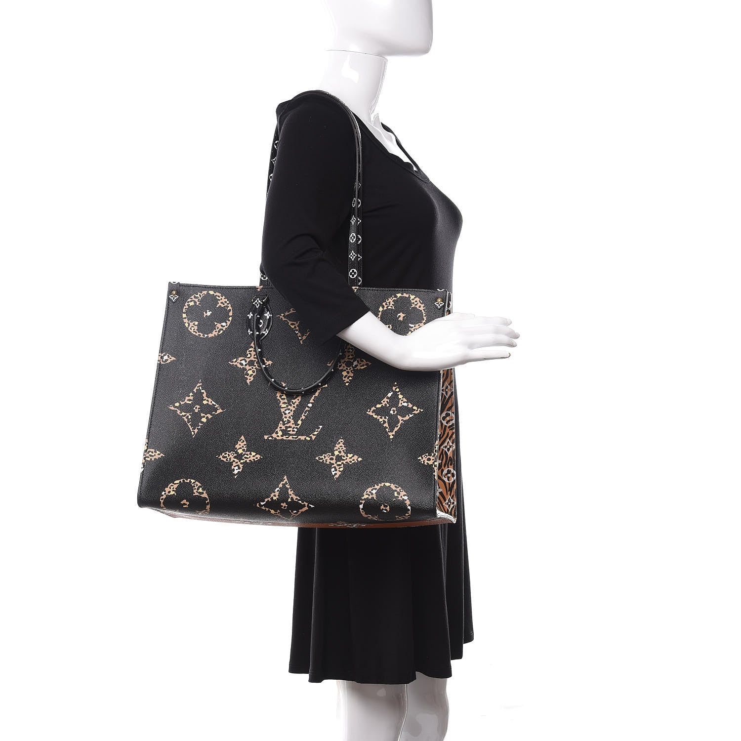 Louis Vuitton Monogram Giant Jungle Onthego GM Black 2 of 10
