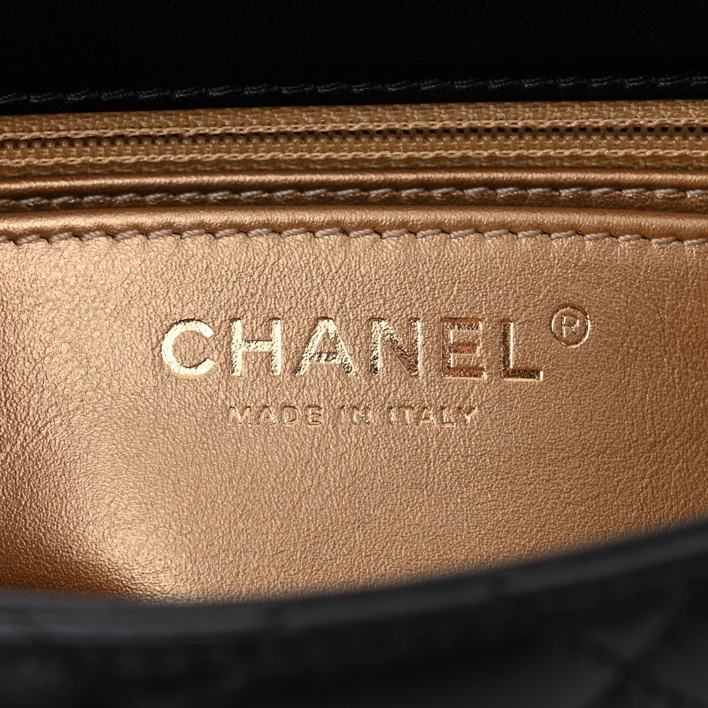 Lambskin Quilted Mini Pearl Crush Flap Black