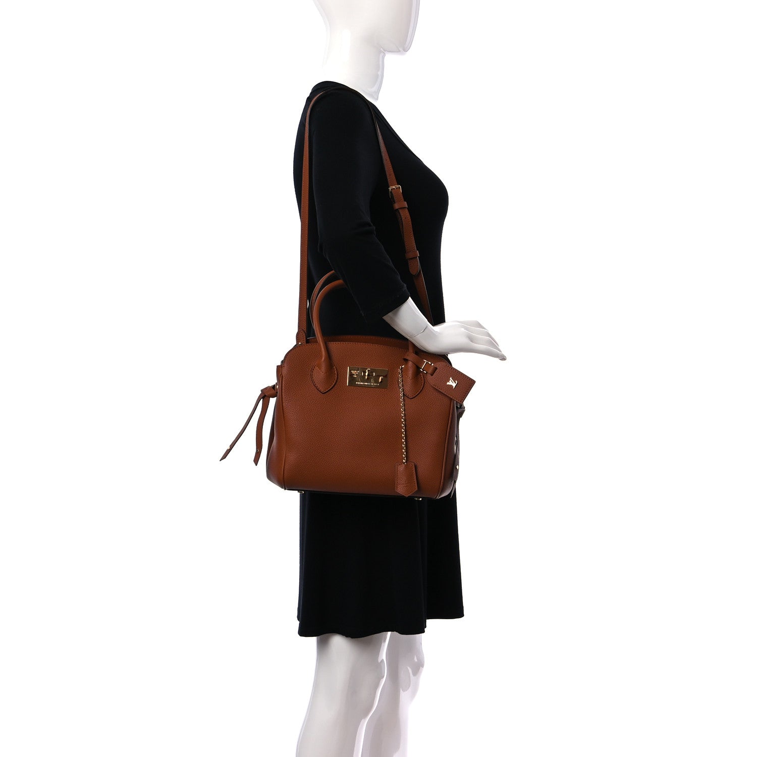 Louis Vuitton Veau Nuage Milla PM Gold 2 of 8