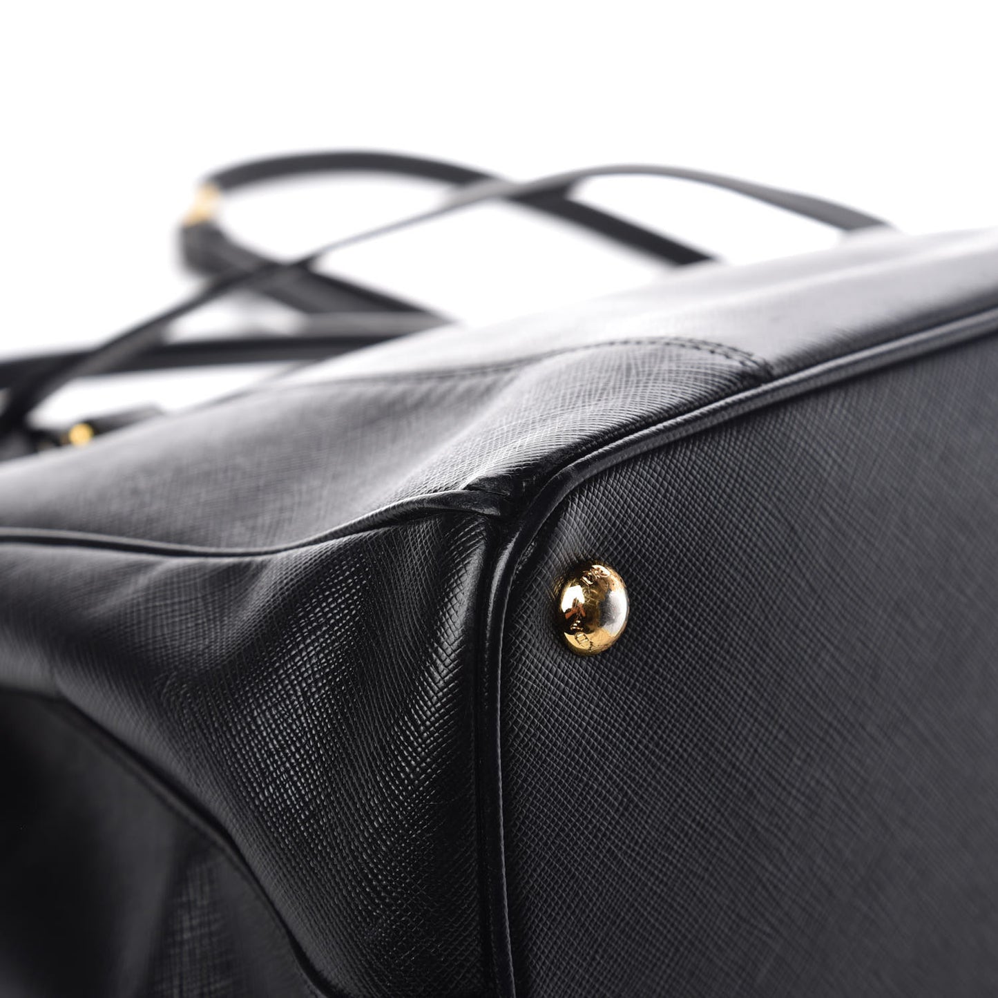 Saffiano Medium Galleria Double Zip Tote Black