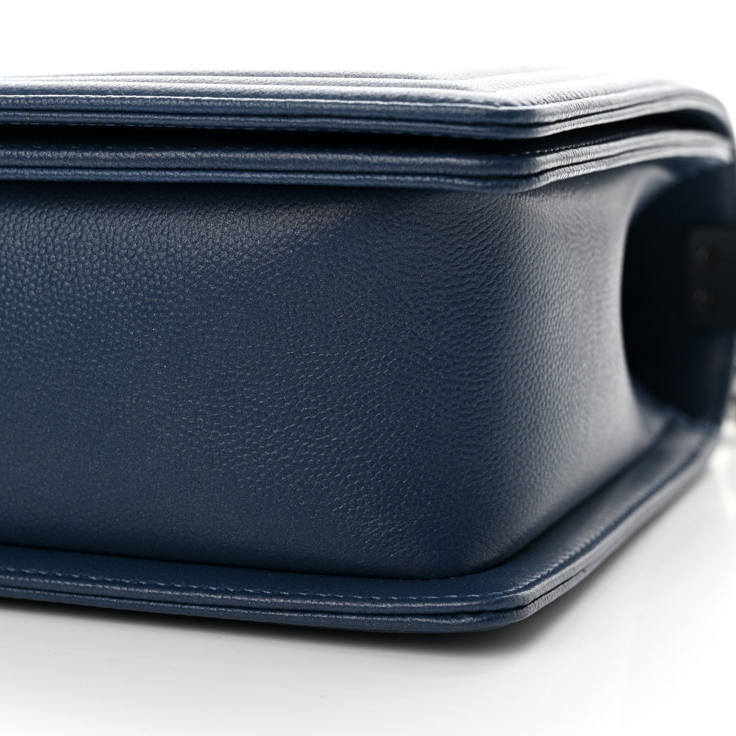 Caviar Quilted New Medium Boy Flap Blue