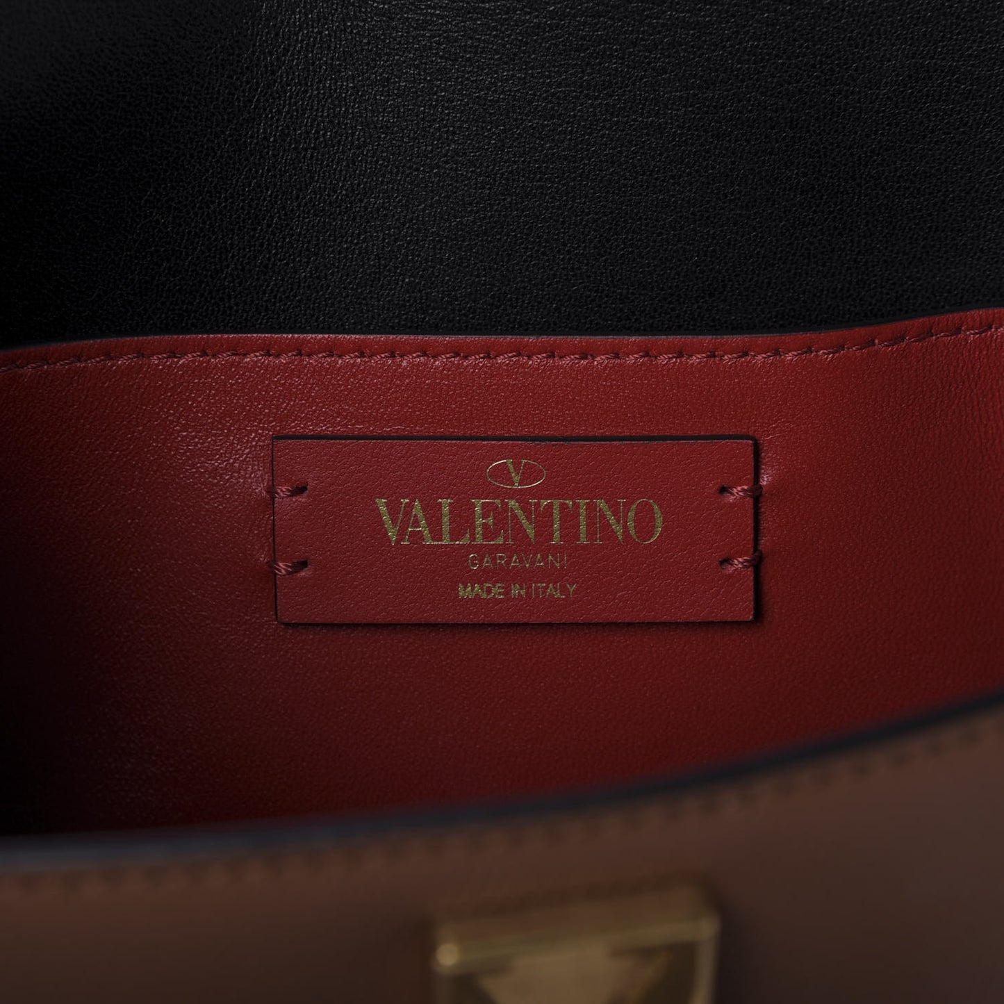 Grainy Calfskin VSling Belt Bag Saddle Brown
