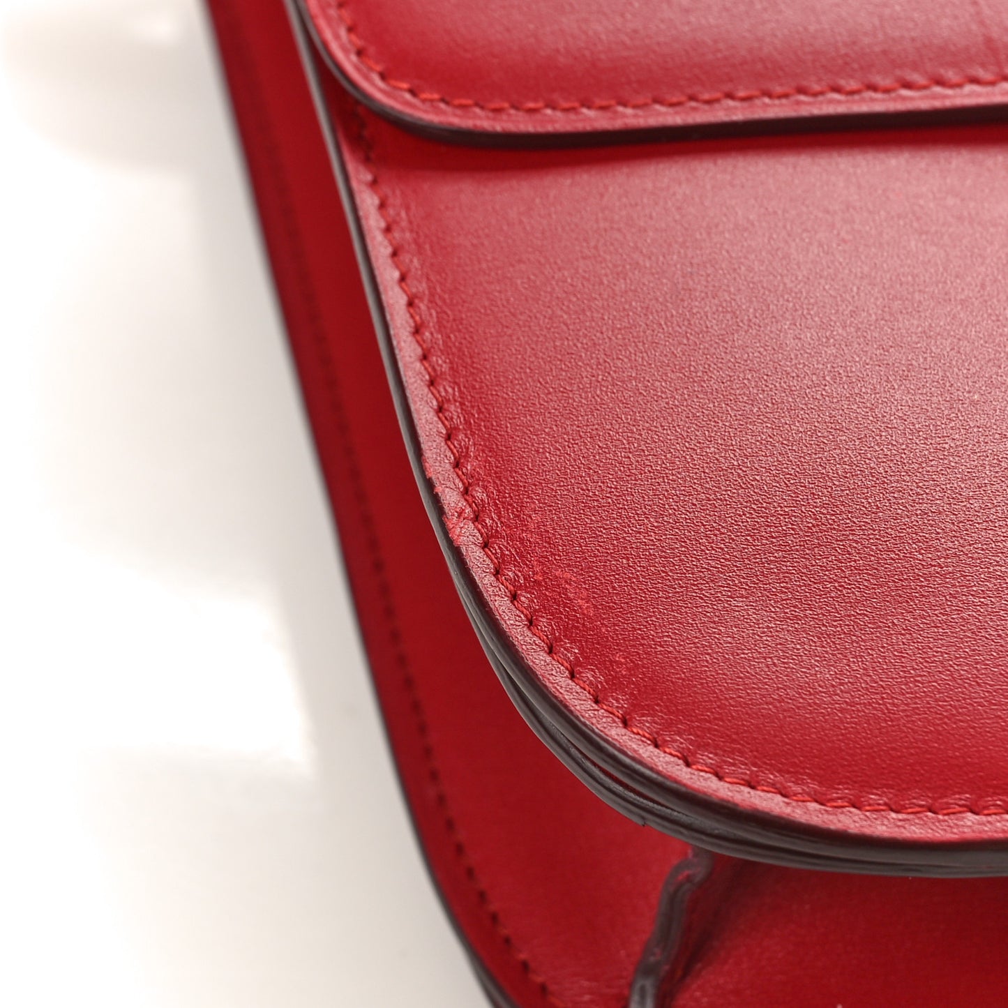 Box Calfskin Medium Classic Box Flap Bag Red