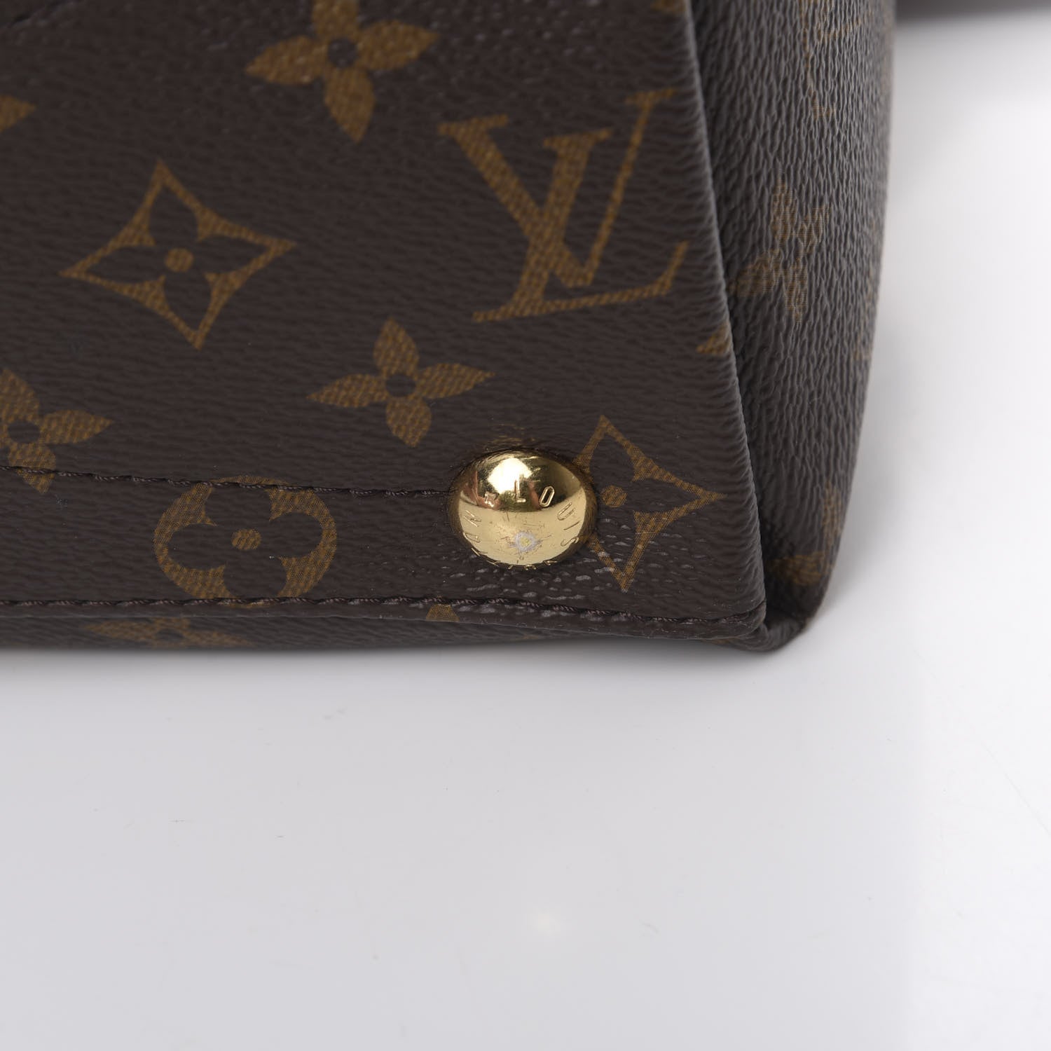 Louis Vuitton Monogram V Tote MM Black 13 of 16