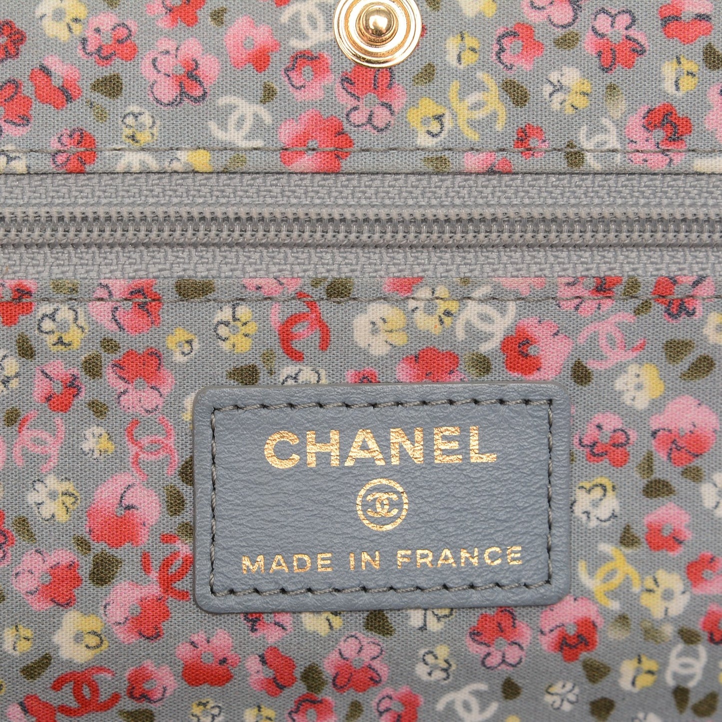 Canvas Quilted Coco Cuba Charms Wallet On Chain WOC Khaki