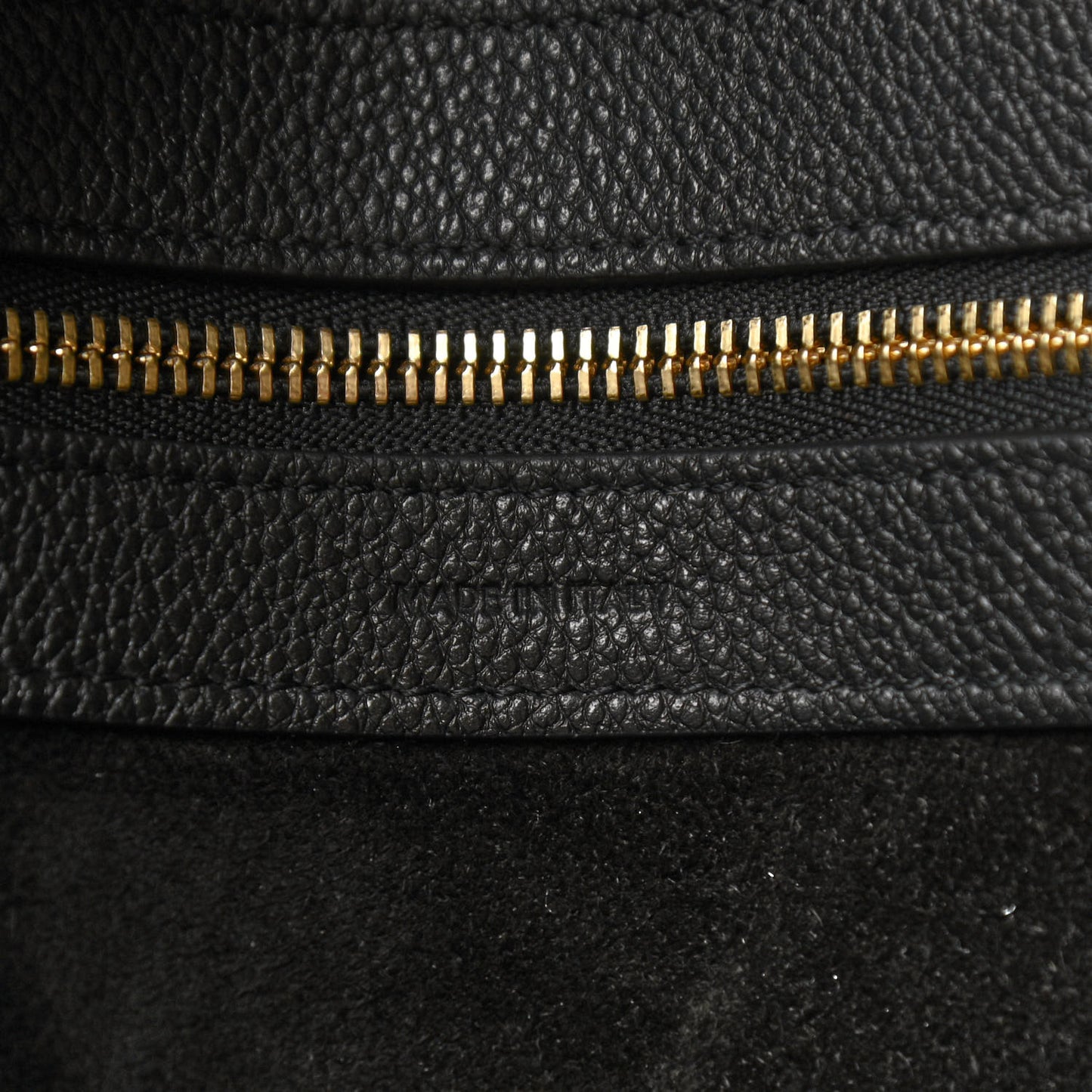 Soft Grained Calfskin Medium Belt Cabas Phantom Black