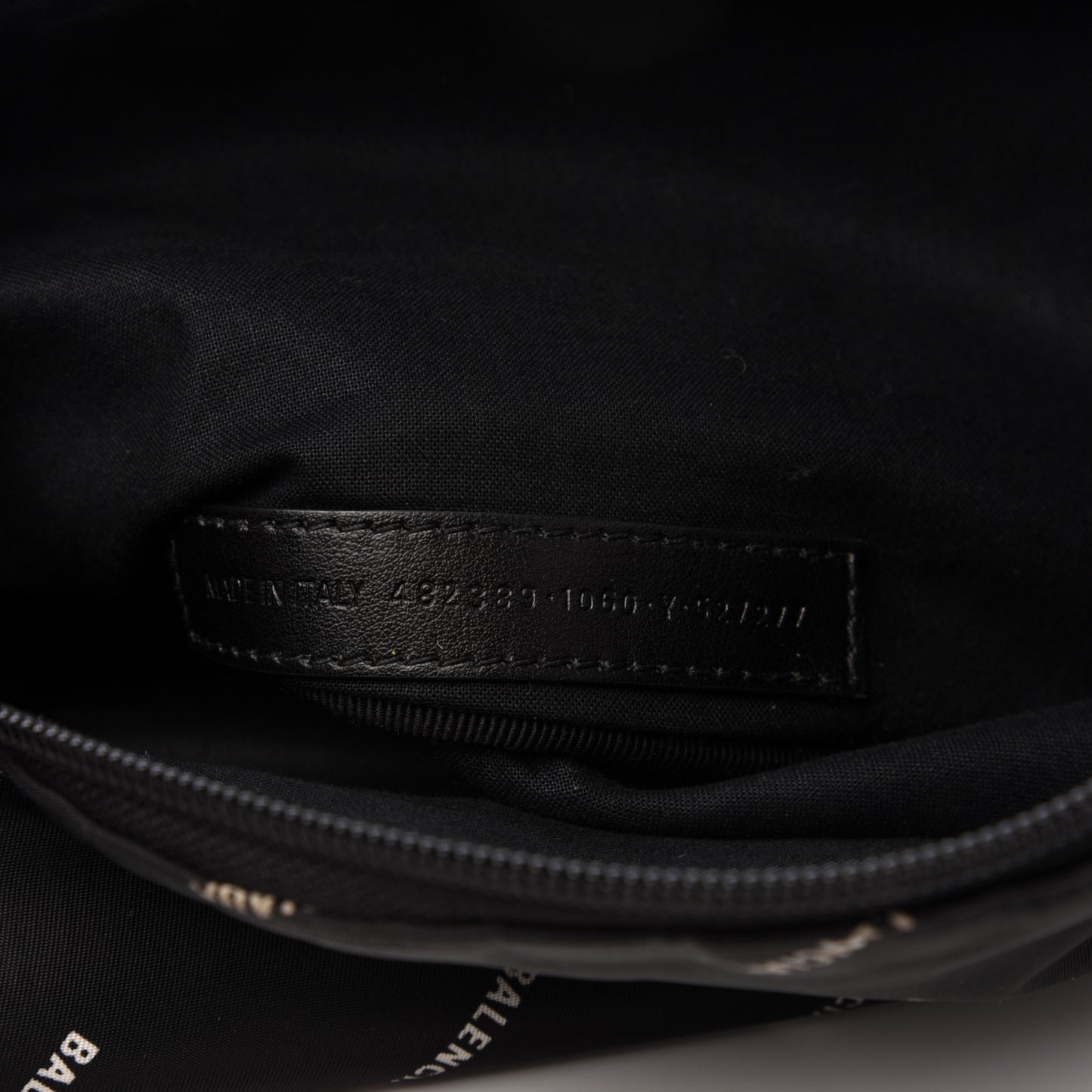 Twill Nylon Allover Logo Explorer Beltpack Black White