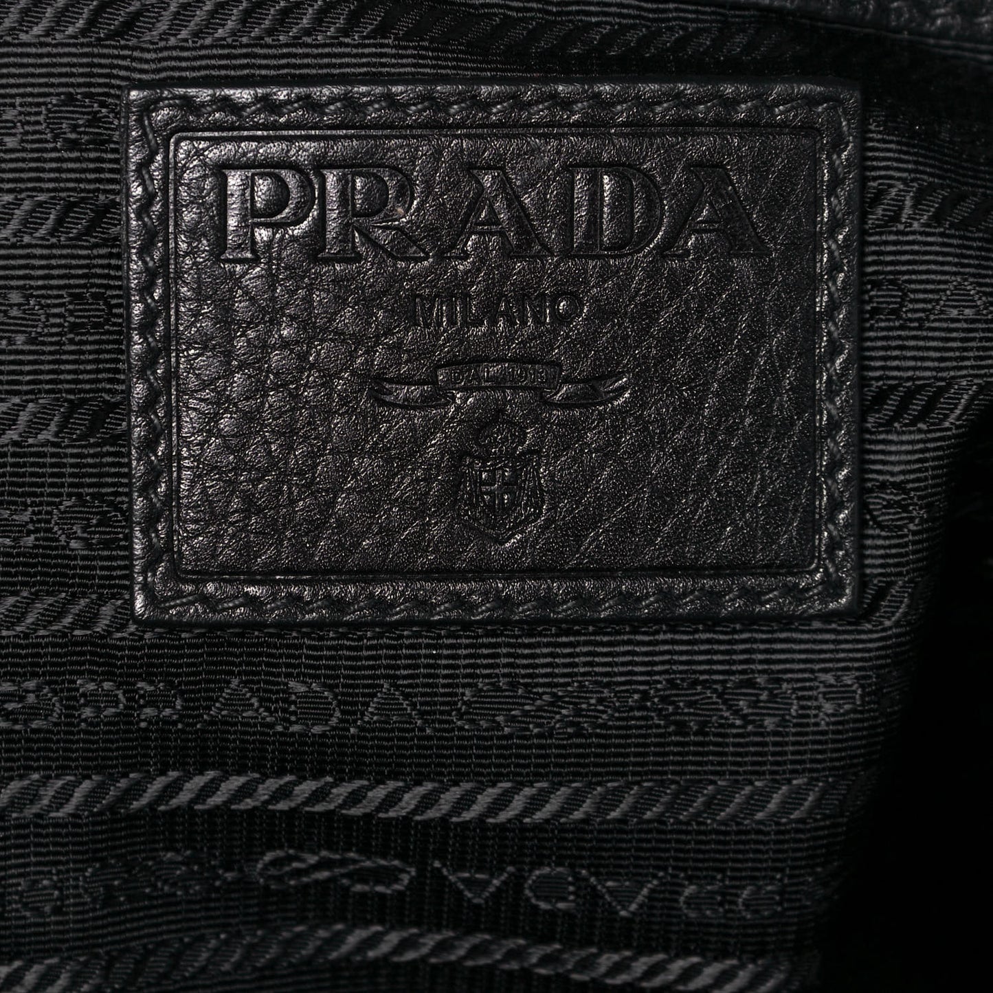 Vitello Daino Tote Black