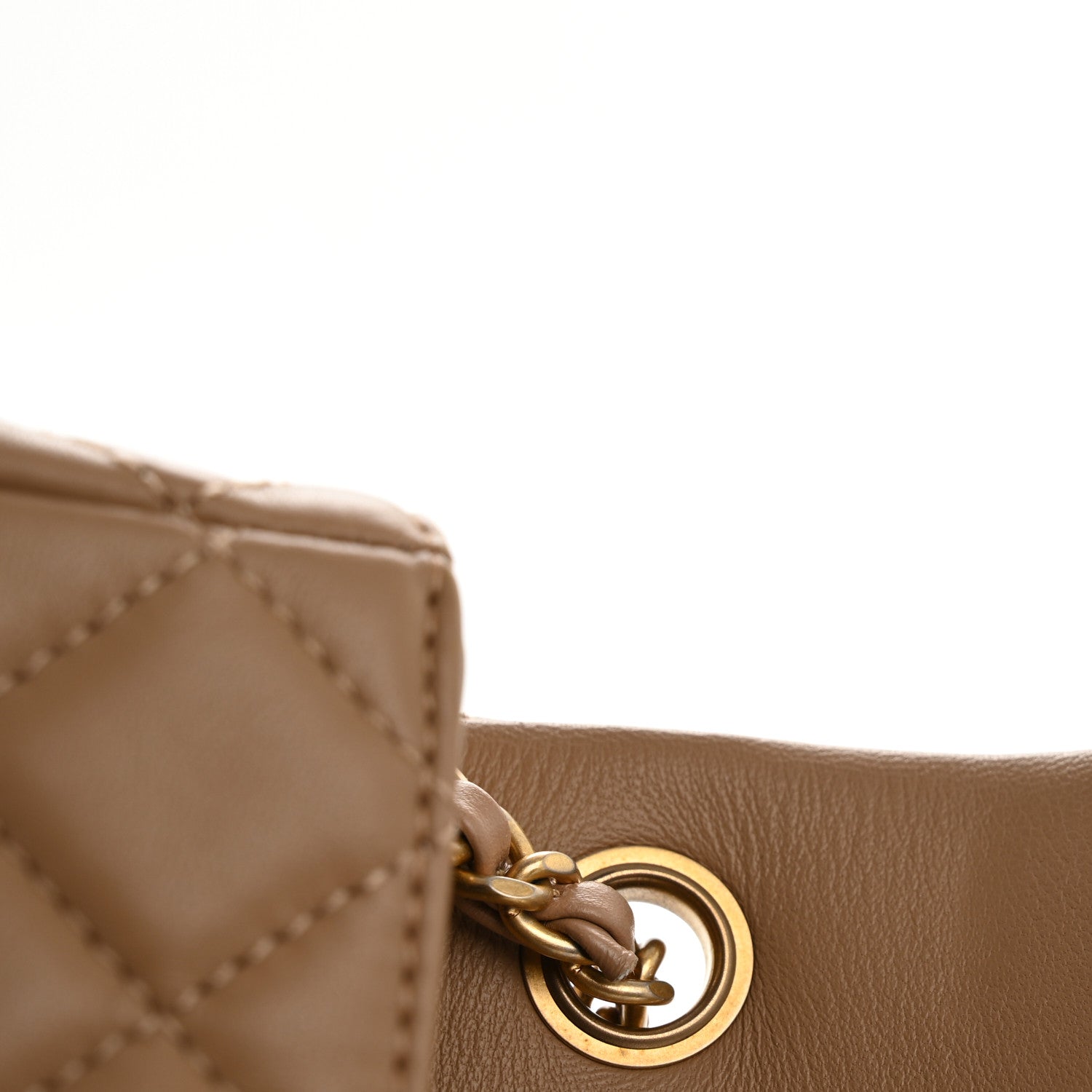 CHANELミニ財布ノベルティベージュ Chanel Lambskin Quilted Mini Rectangular Pearl Crush Flap Beige