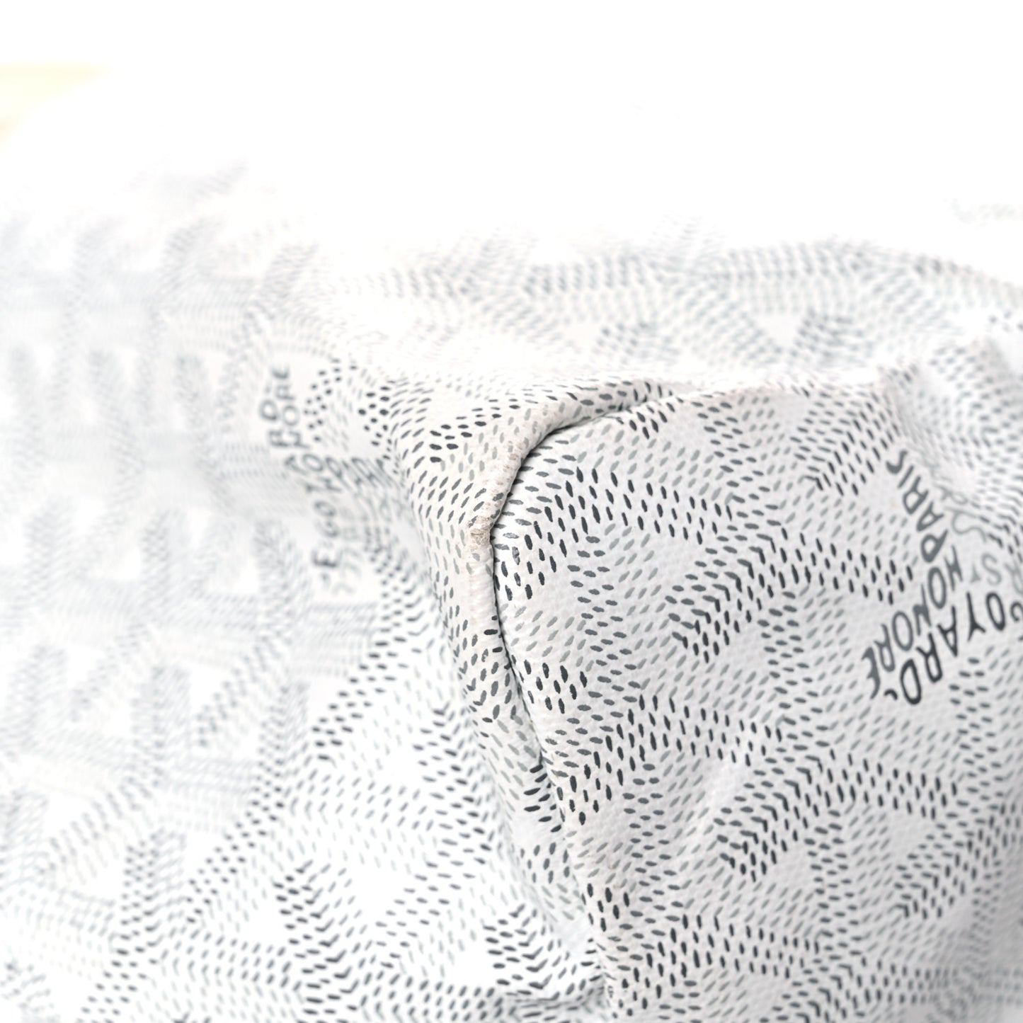 Goyardine Saint Louis PM White