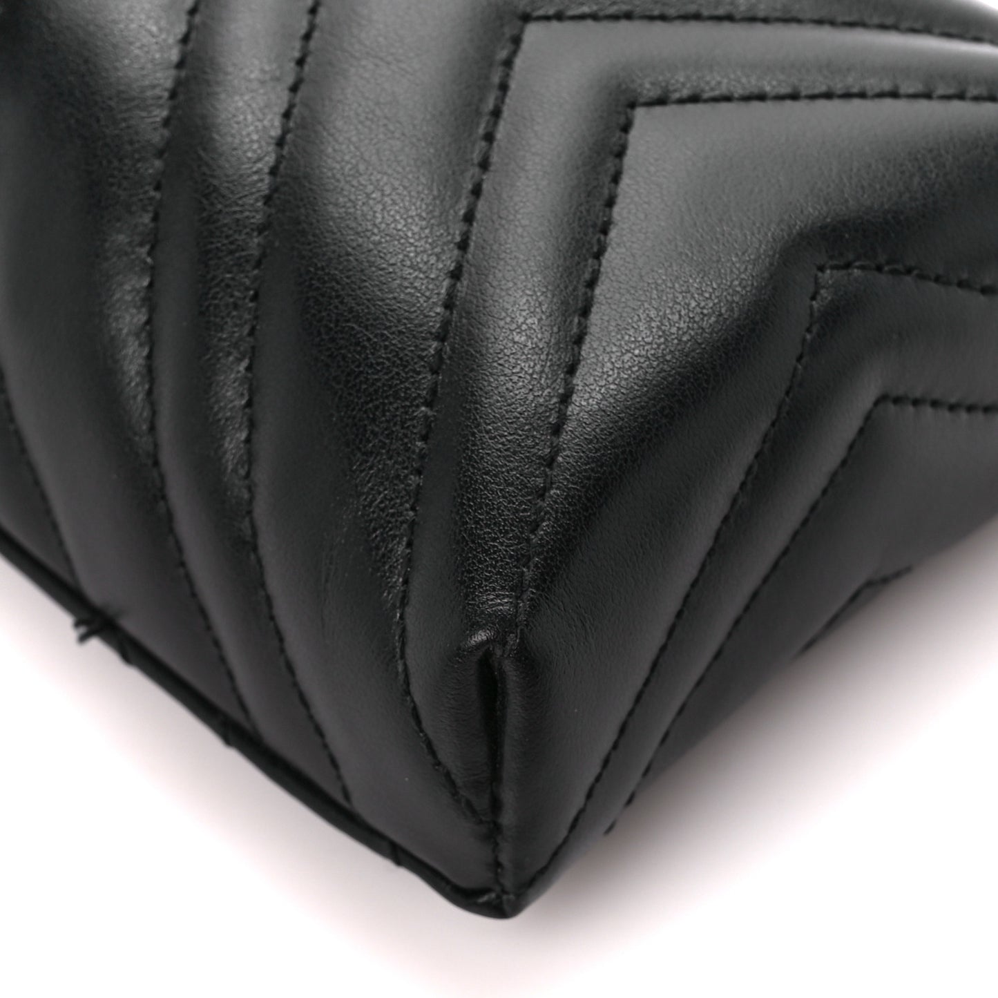 Calfskin Matelasse Mini GG Marmont Crossbody Bag Black
