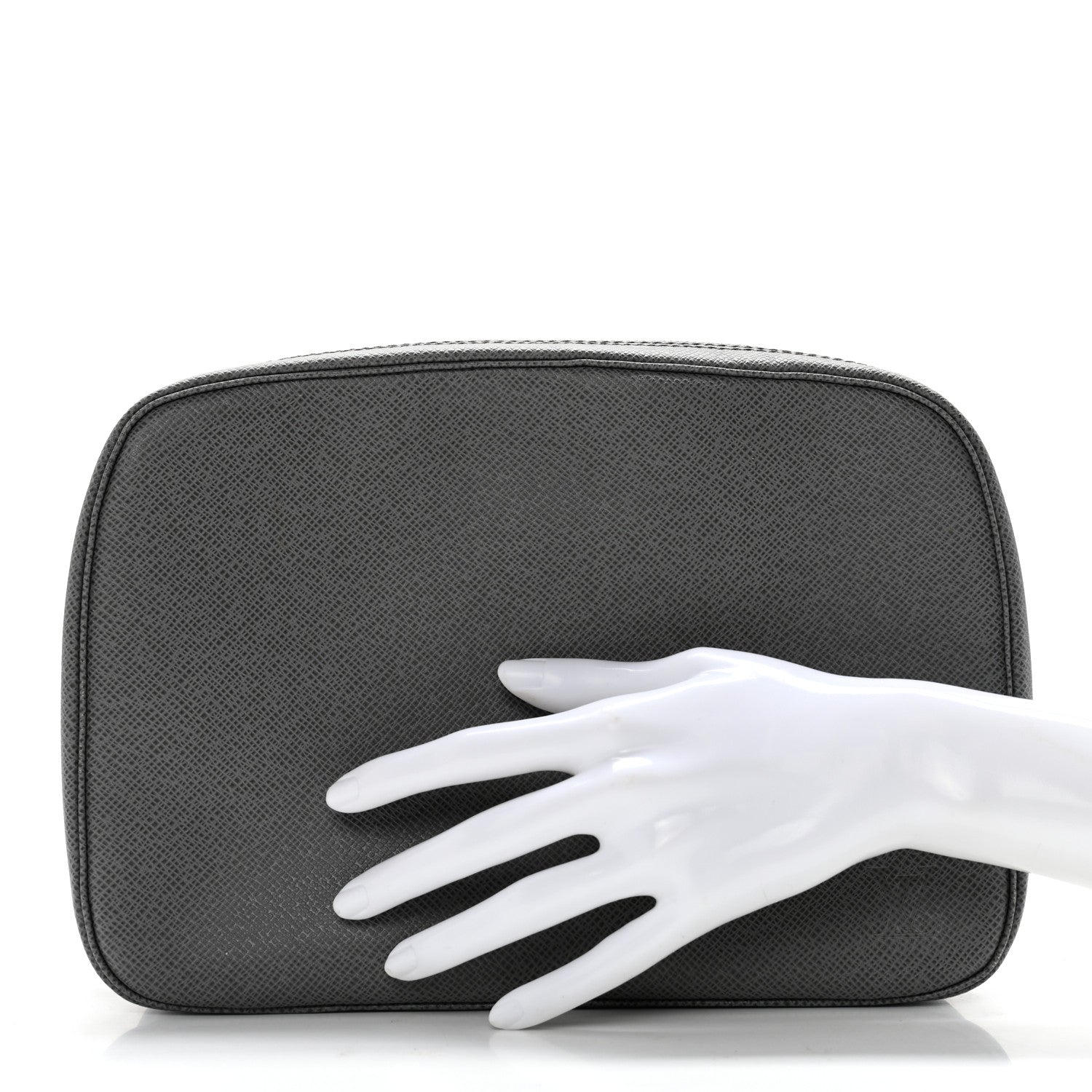 Louis Vuitton Taiga Trousse Toilette GM Glacier 2 of 11
