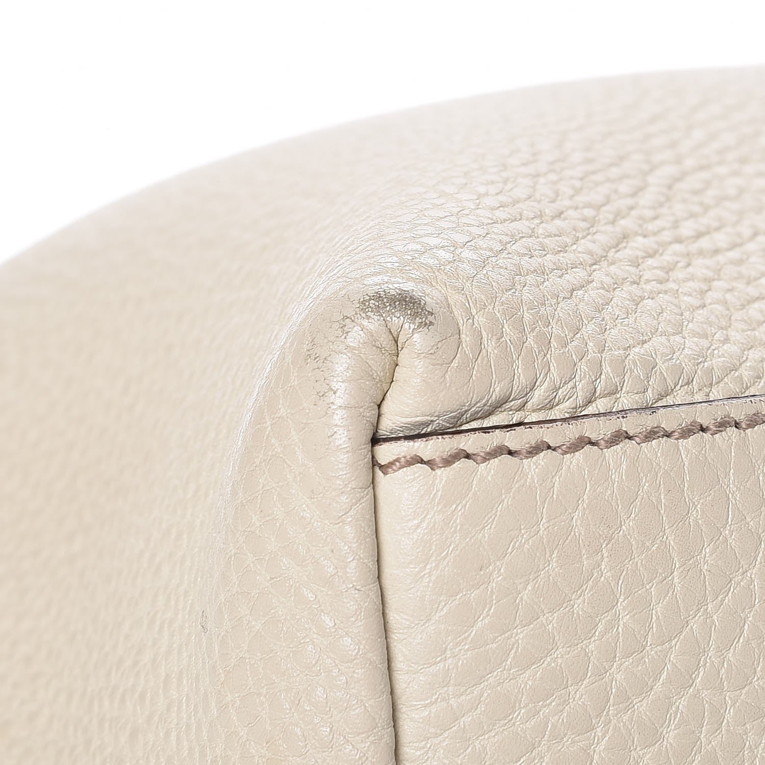 Gucci Pebbled Calfskin Medium Soho Chain Shoulder Bag Off White 14 of 16