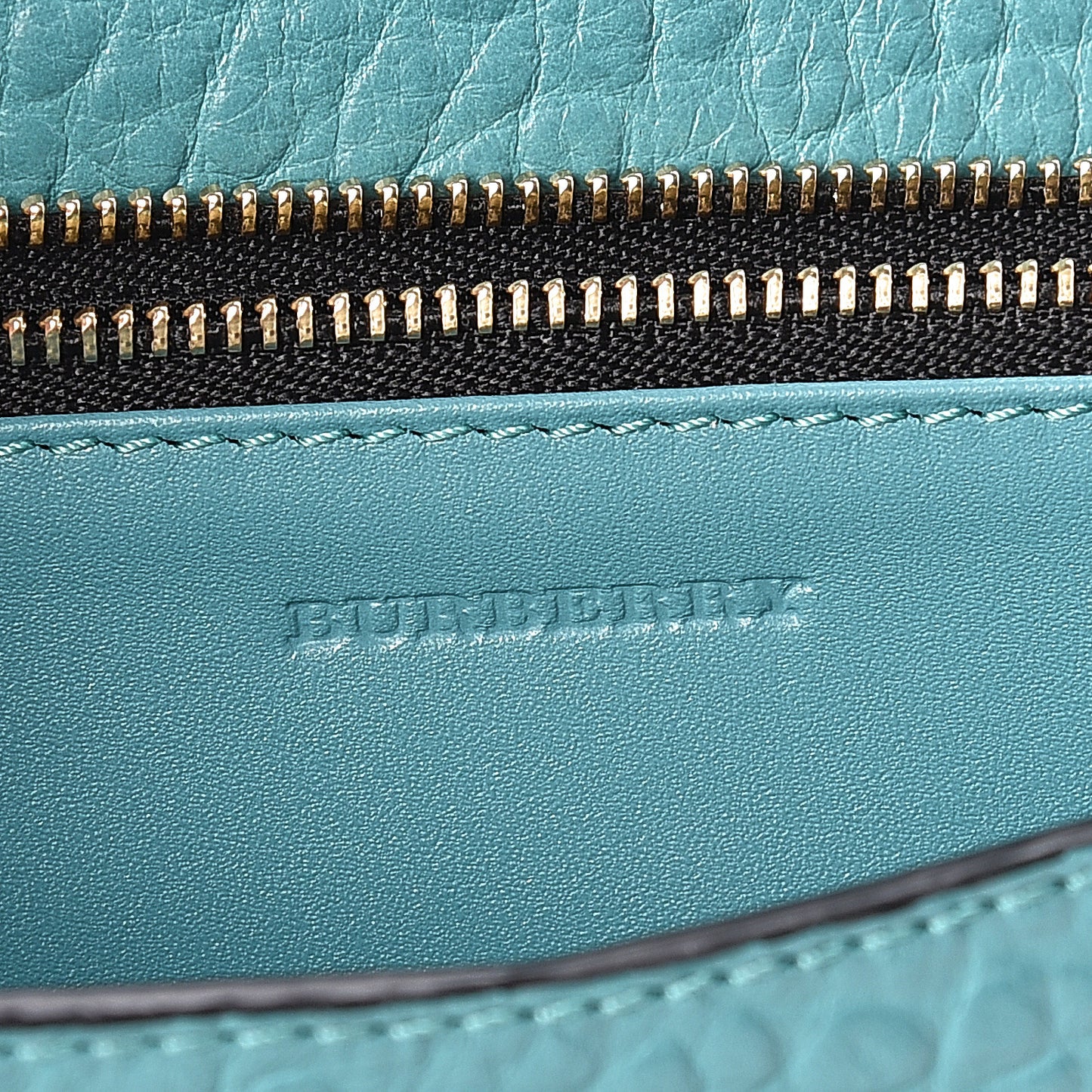 Signature Grain Small Madison Chain Clutch Aqua Green