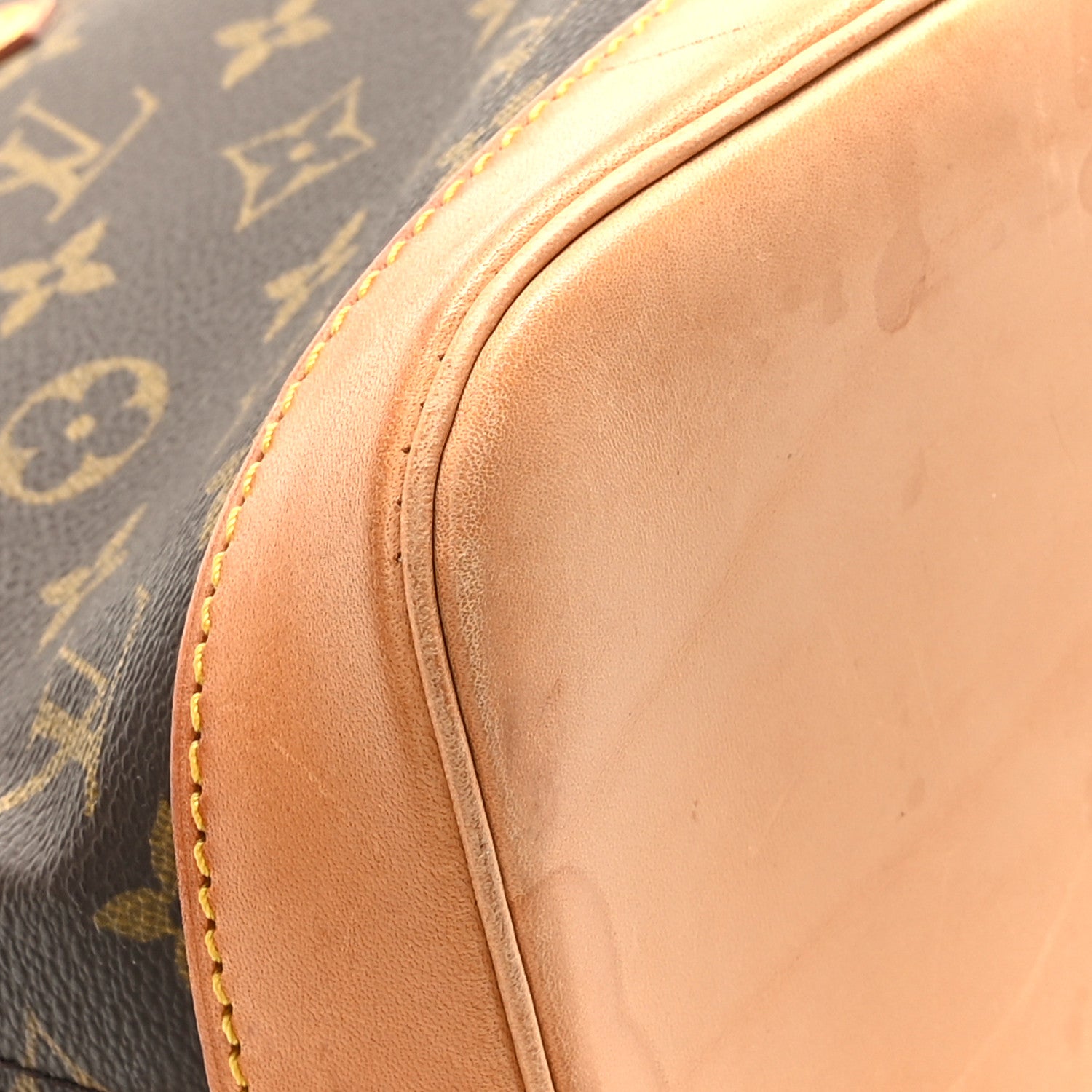 Louis Vuitton Monogram Alma PM 8 of 11