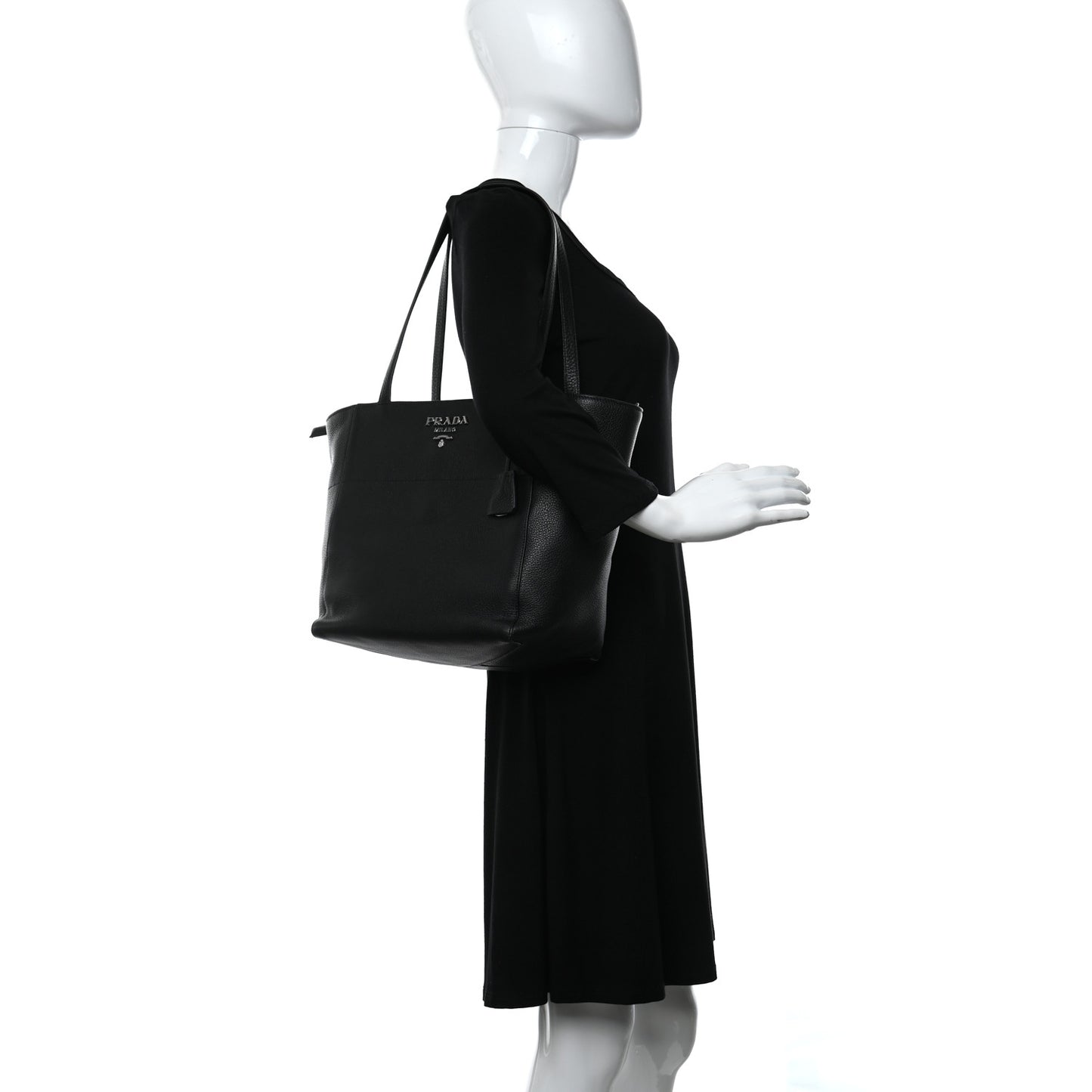 Vitello Daino Tote Black