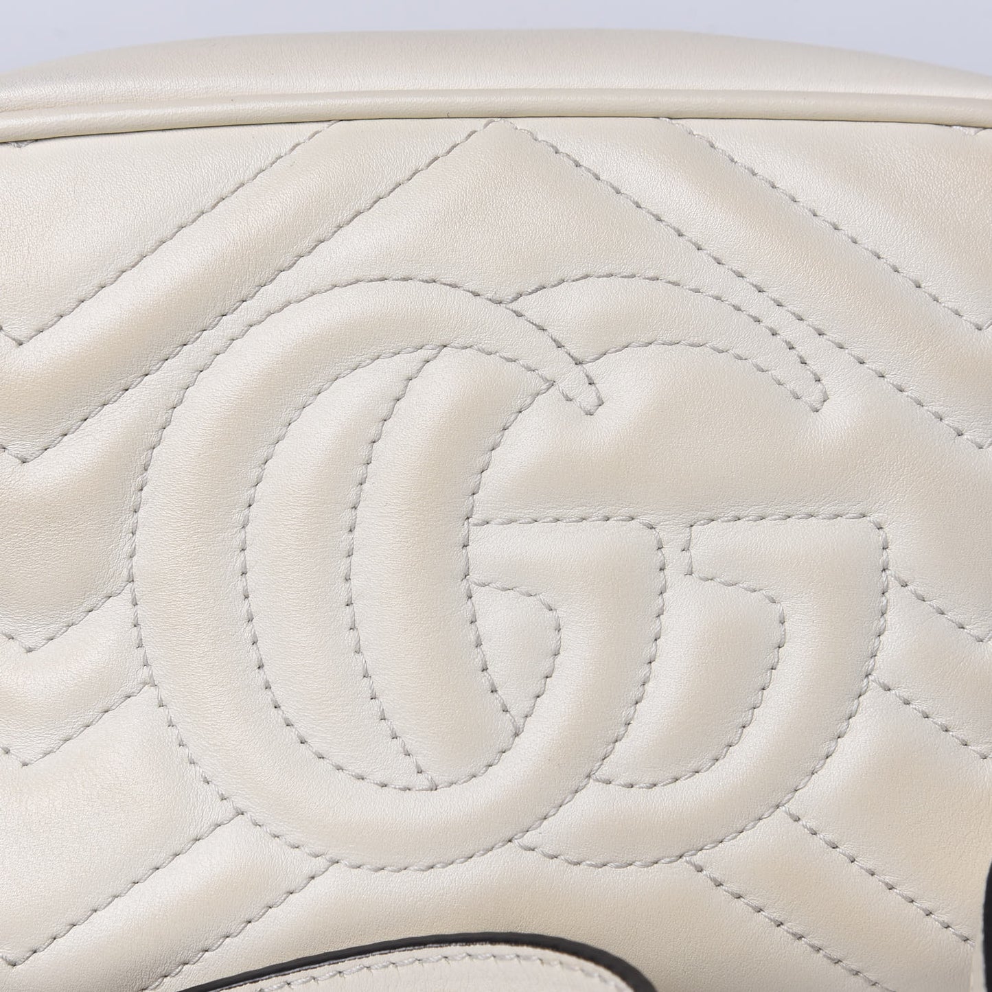 Calfskin Matelasse Mini GG Marmont Chain Shoulder Bag White