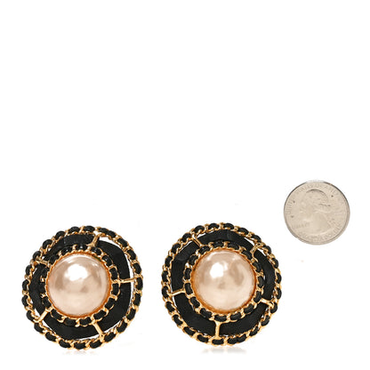 Chanel Lambskin Lambskin Pearl Round Clip On Earrings Gold Black 2 of 4