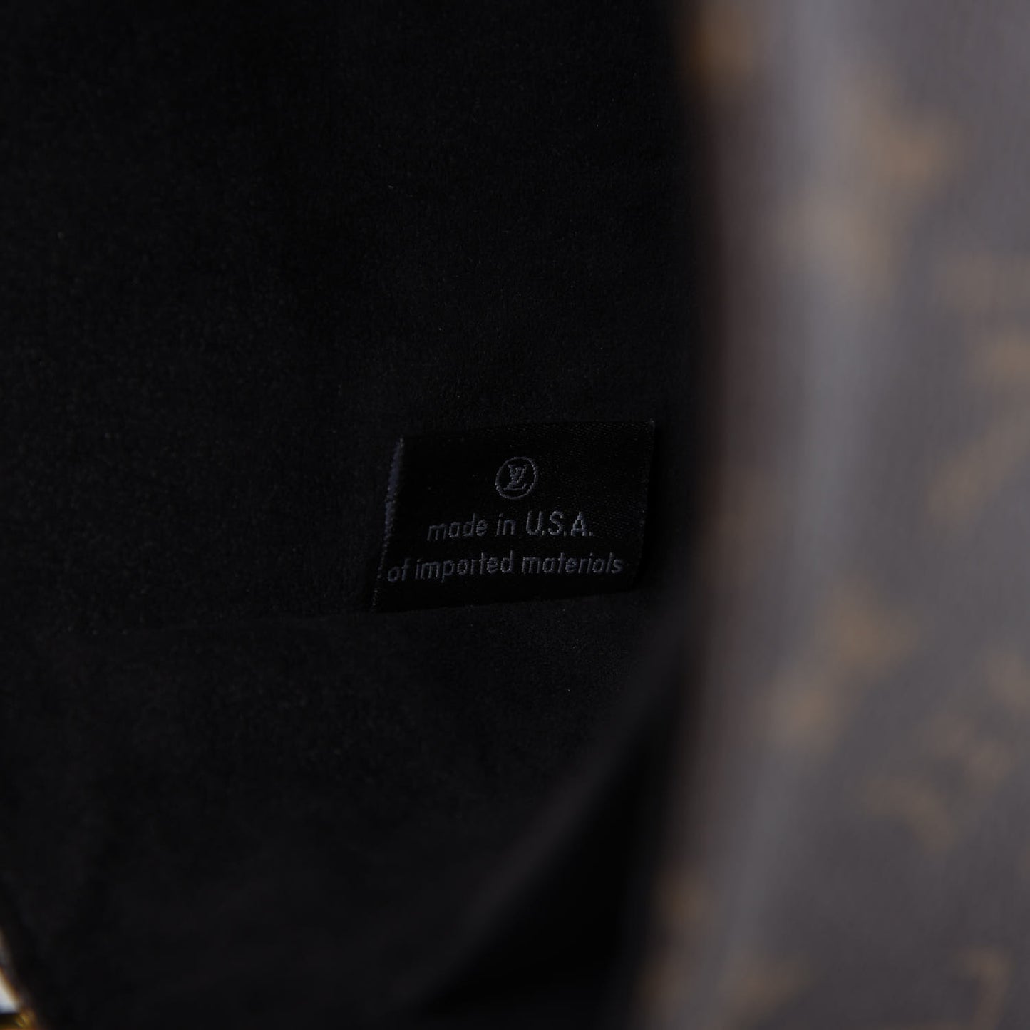 Reverse Monogram Pochette Metis